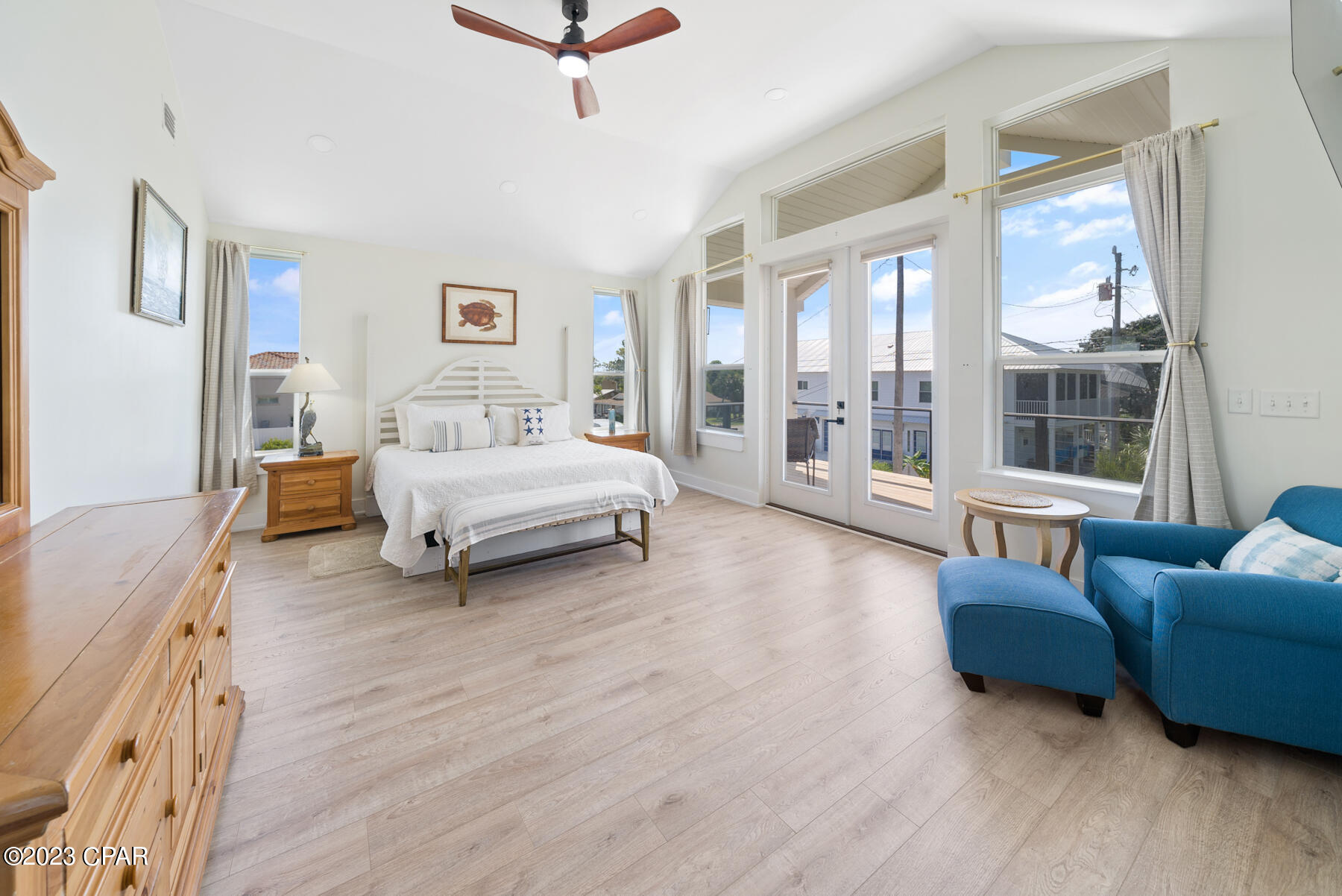 Laguna Beach Estates 9th Add - Residential