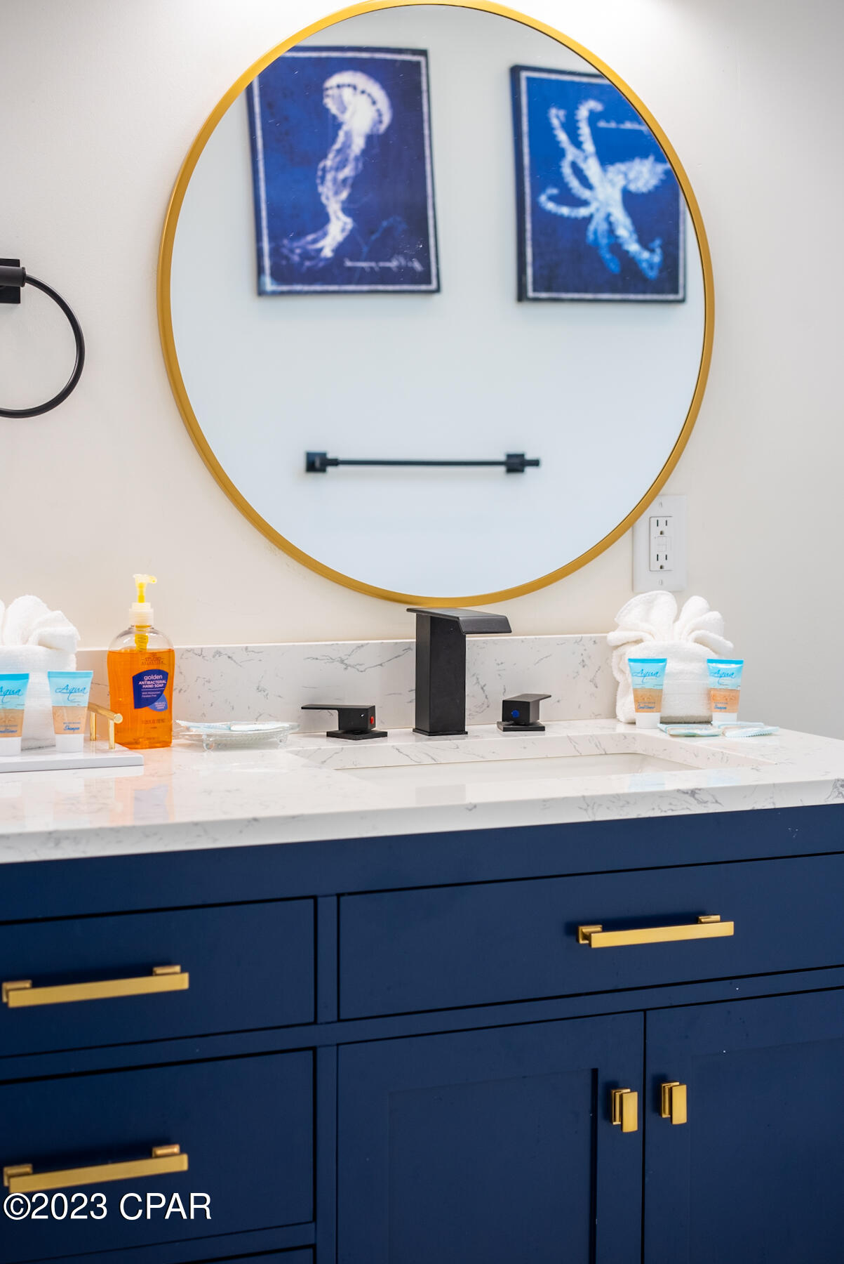 Laguna Beach Estates 9th Add - Residential