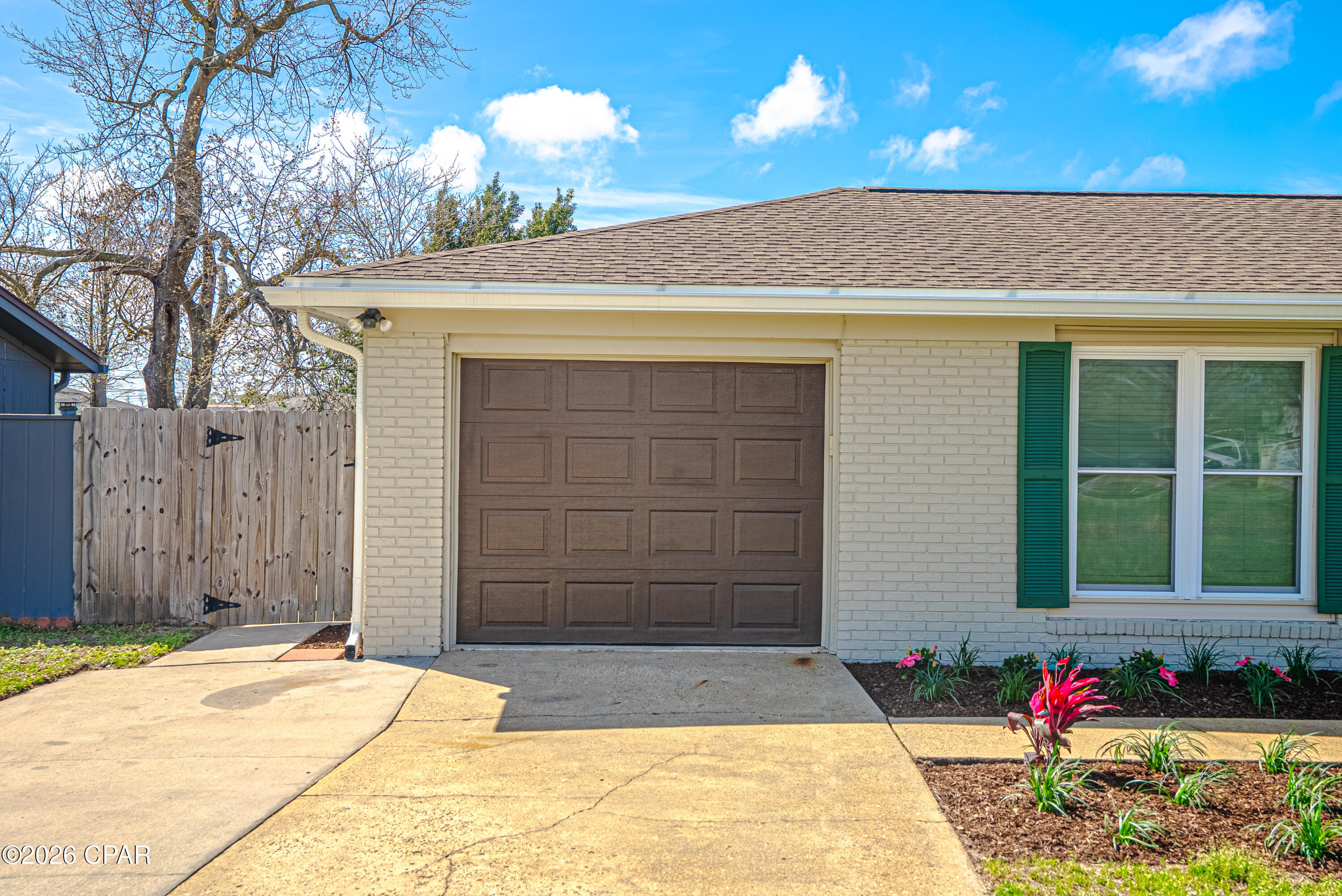 King Estates Unit 2 - Residential Lease