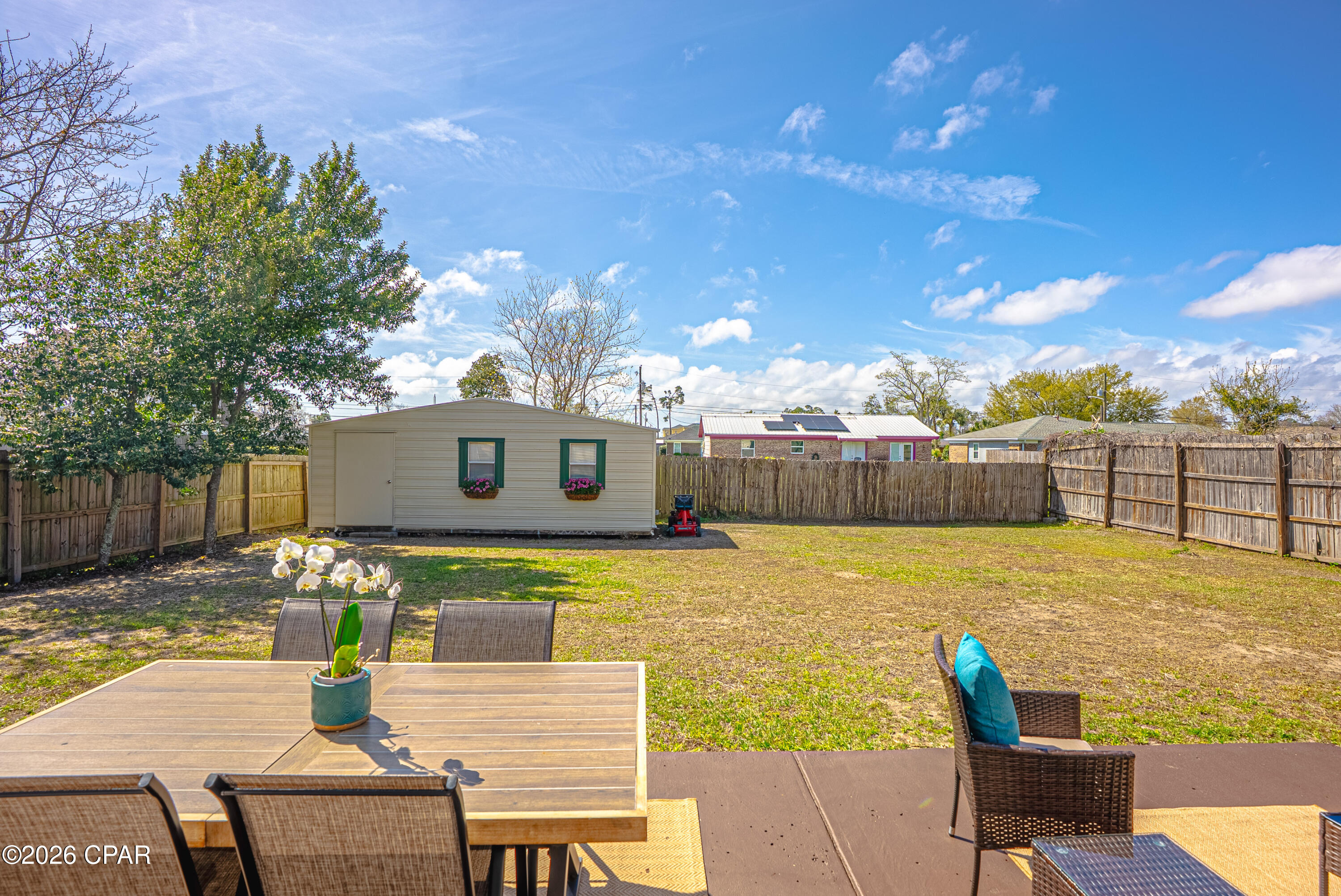 King Estates Unit 2 - Residential Lease