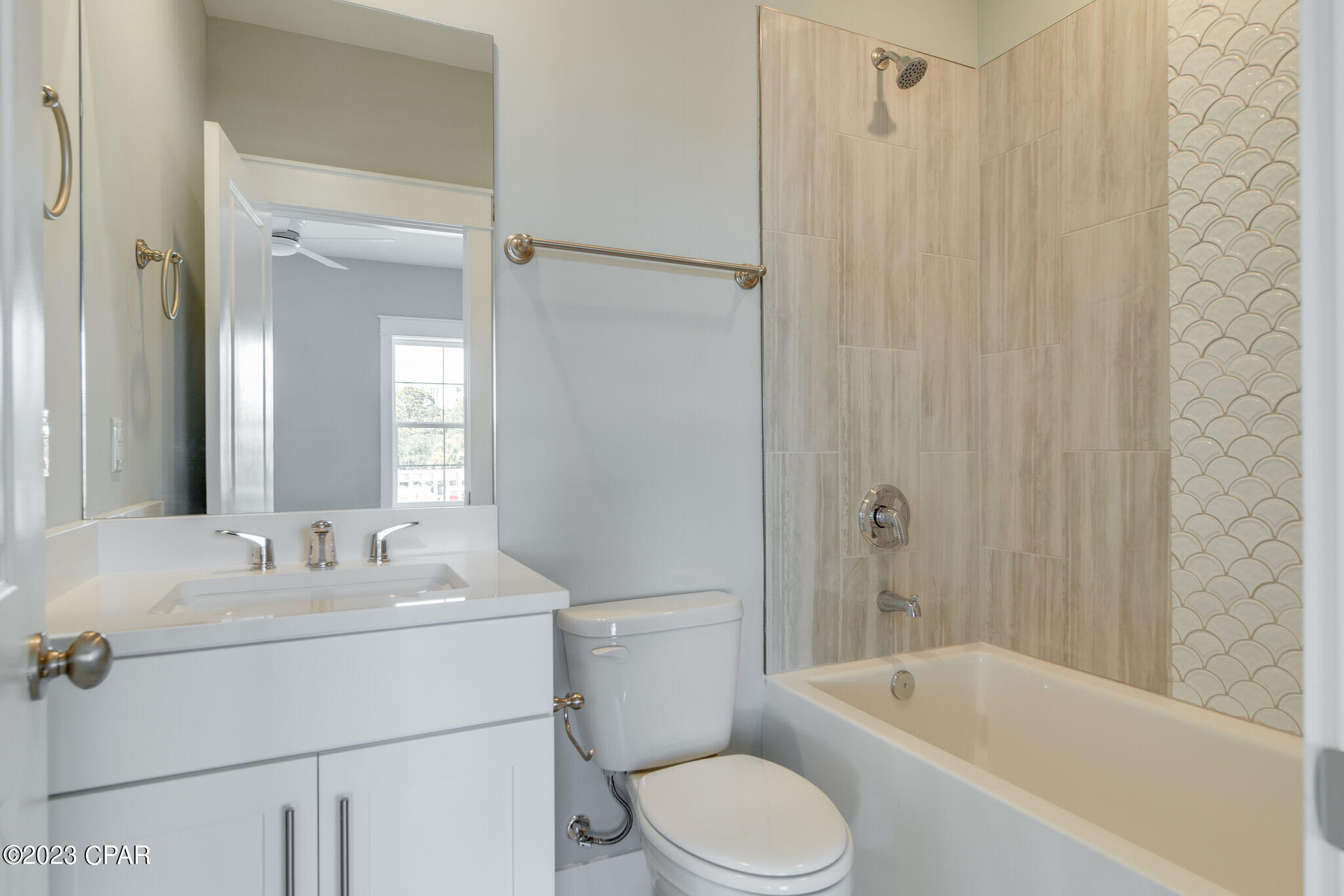 Lagoon Manor - Residential