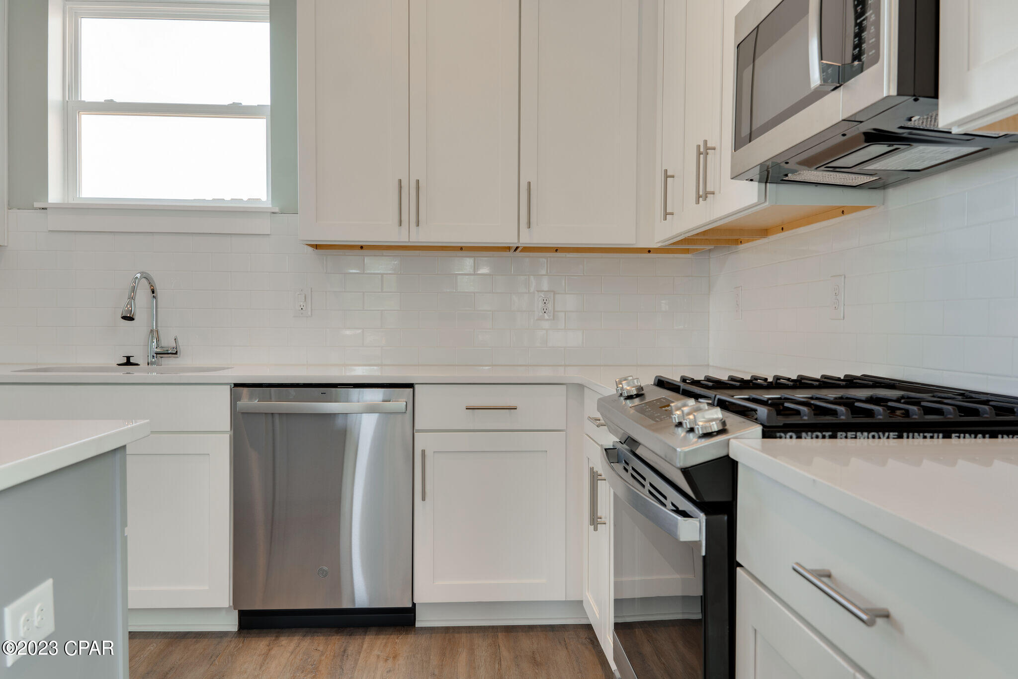 Lagoon Manor - Residential