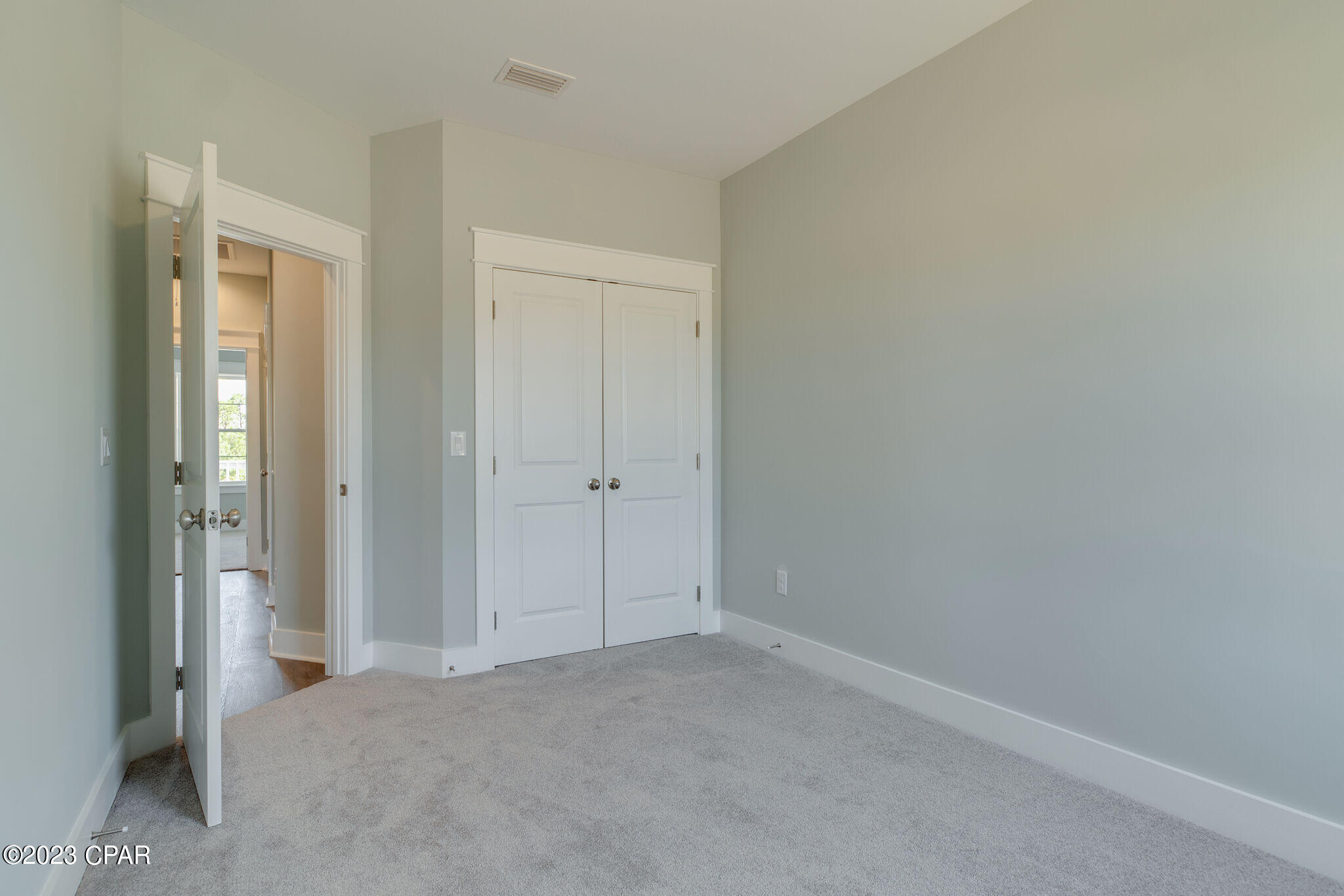 Lagoon Manor - Residential