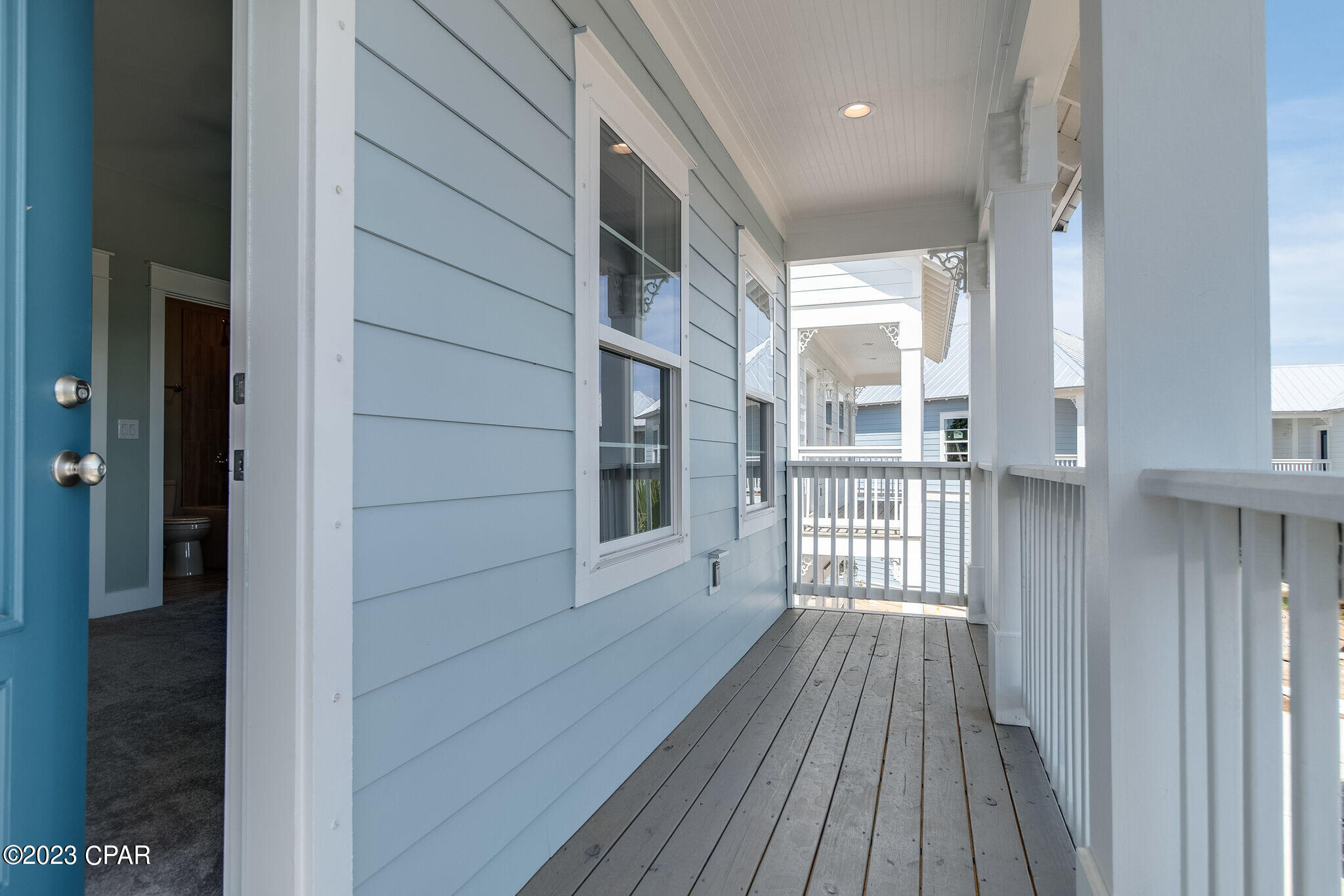 Lagoon Manor - Residential