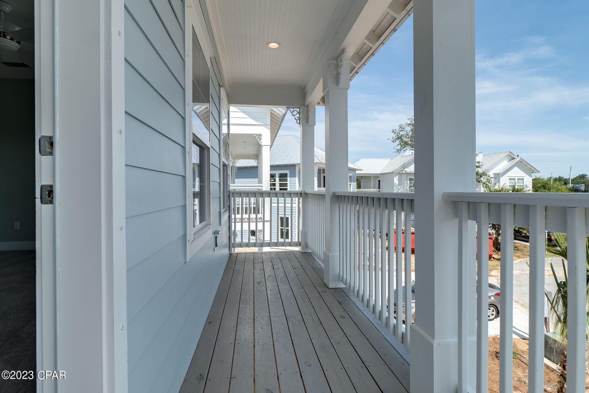 Lagoon Manor - Residential