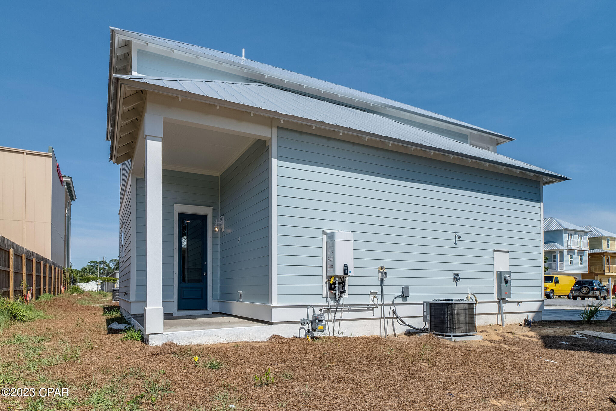 Lagoon Manor - Residential