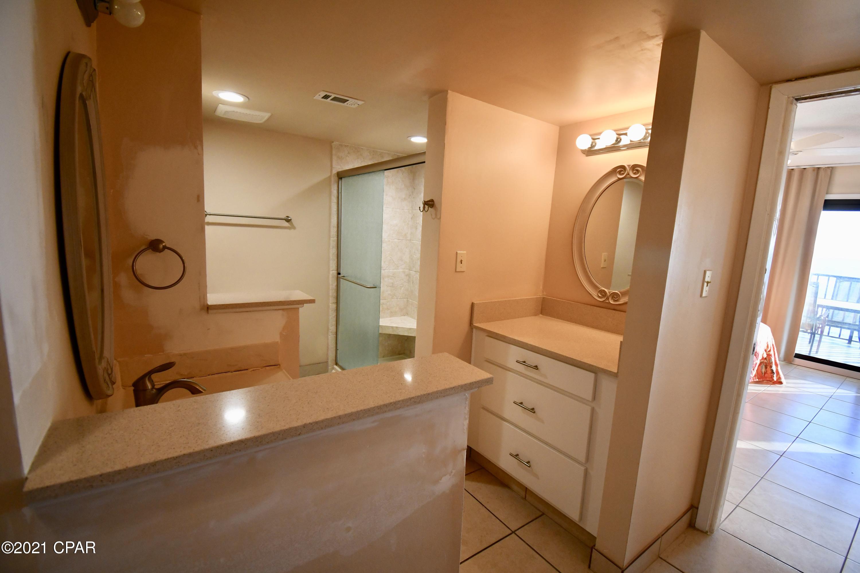 The Commodore - Residential