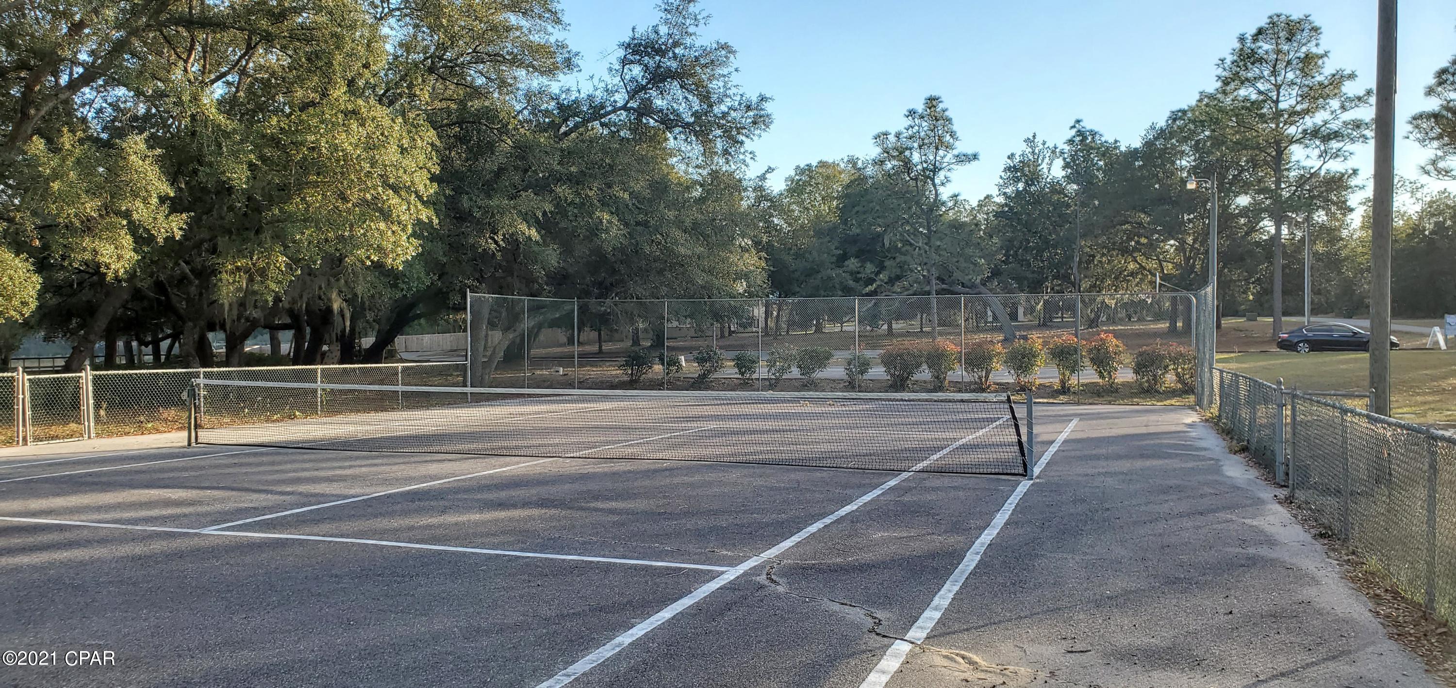 Leisure Lakes 1st Add - Residential