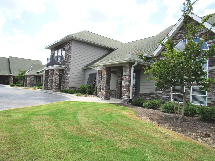 Best office lease rate in town!  Unit 206 includes 1,905 square feet of office space ready for immediate occupancy.  The base rent is only $9.00 NNN per square foot and the operating expenses are estimated to be $3.50 per square foot.  We have three office spaces available from 1771 to 3,382 square feet of contiguous space. The entire center is available to purchase at 1.4 Million Dollars. This includes approximately 3.9 Acres, three pad ready building sites, and 22,970 square feet of existing space. Call for further details and to setup a tour.