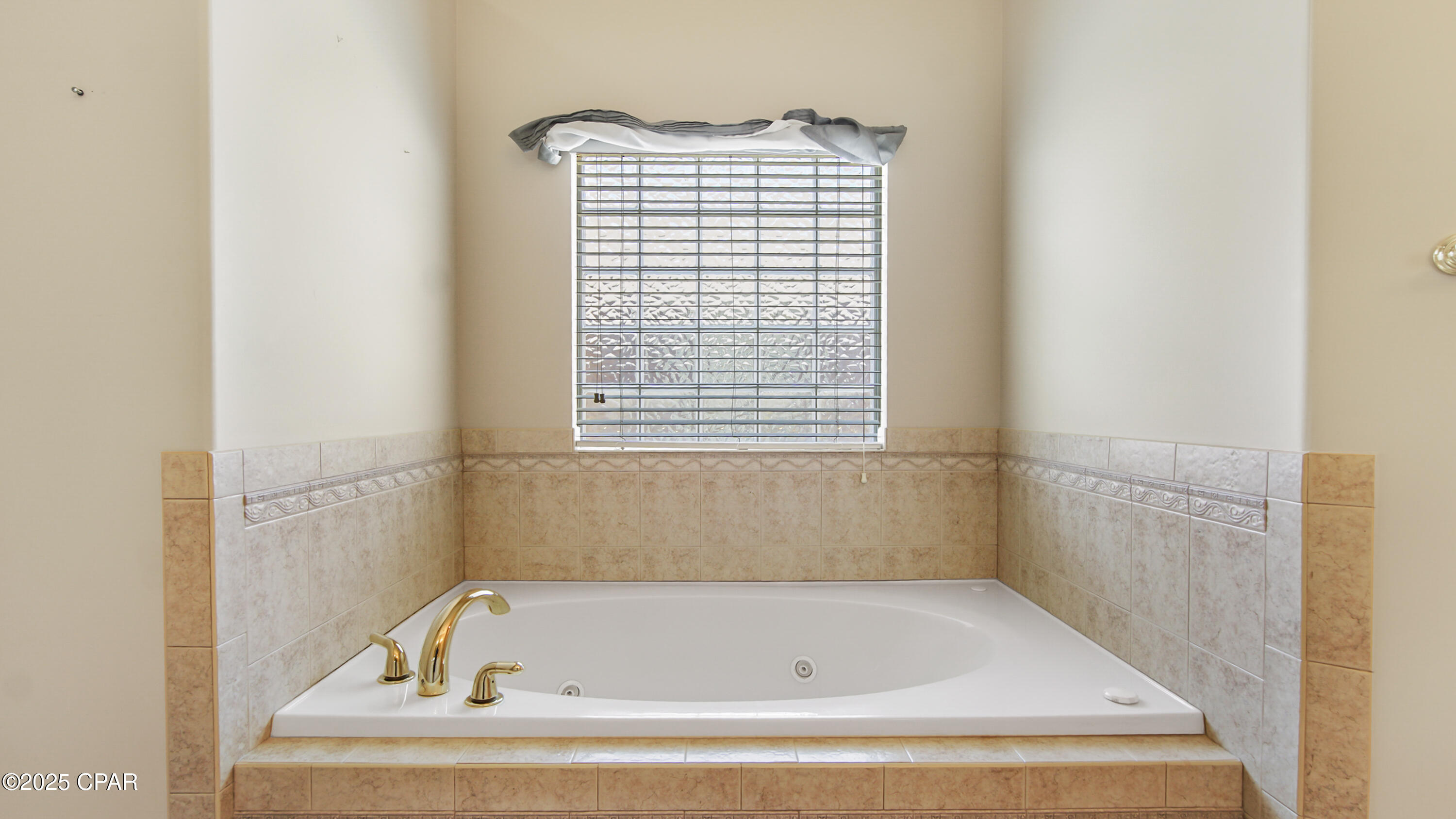 Kings Point 1st Add - Residential