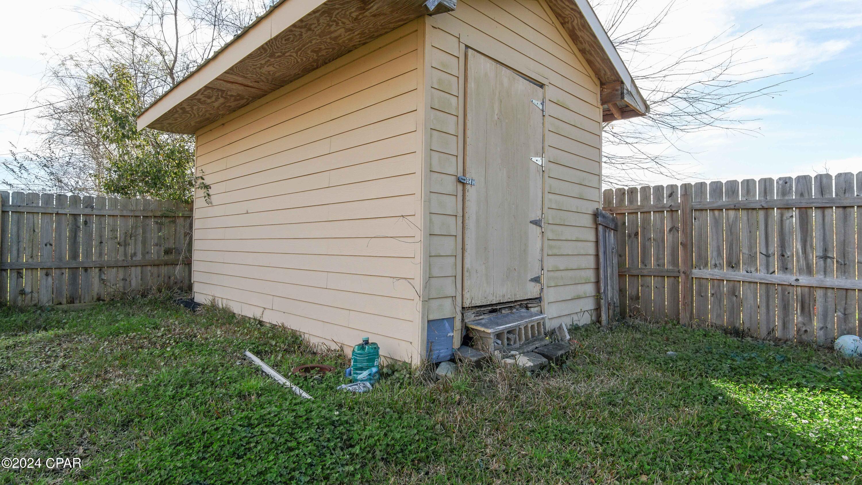 [No Recorded Subdiv] - Residential