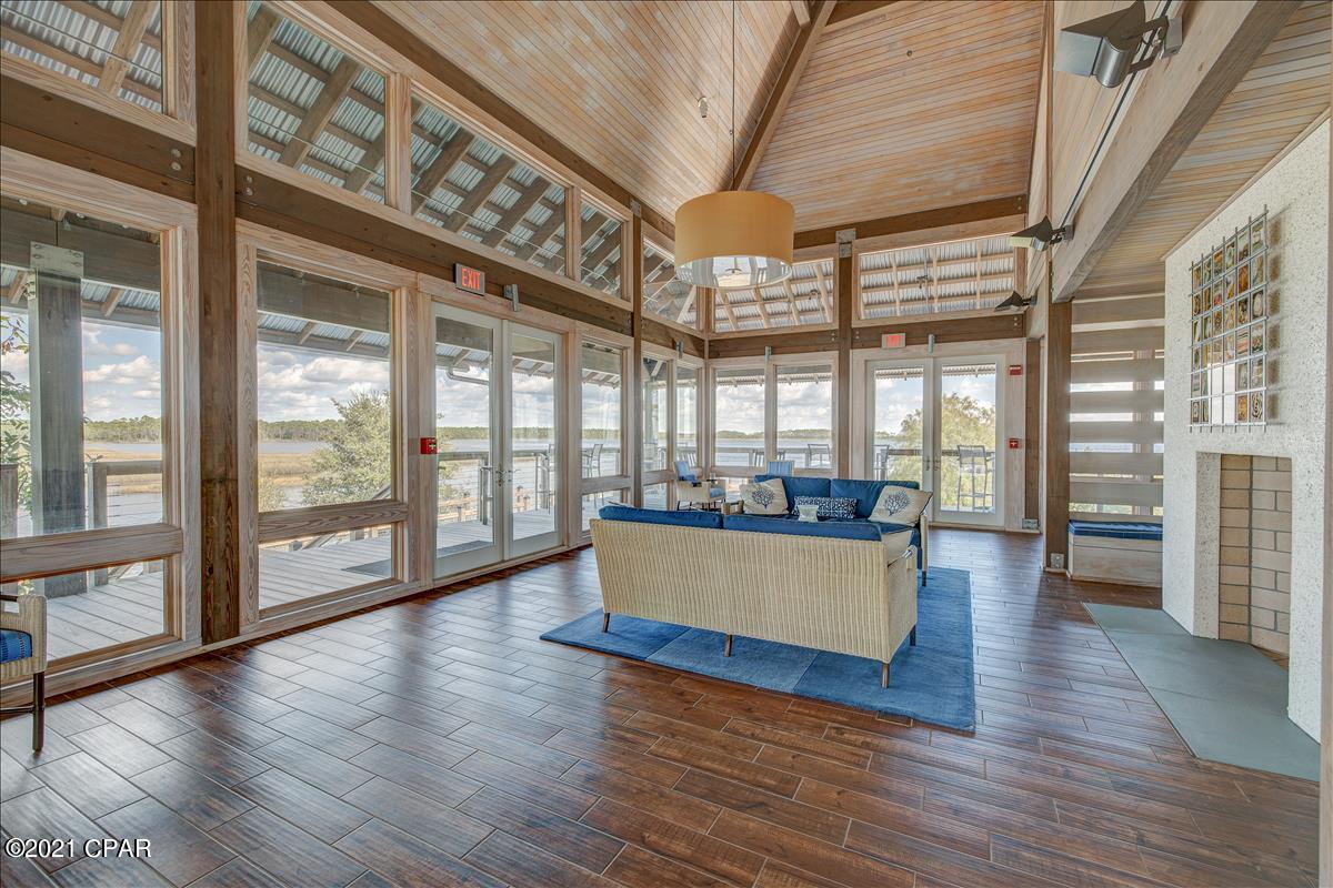 Rivercamps On Crooked Creek - Land