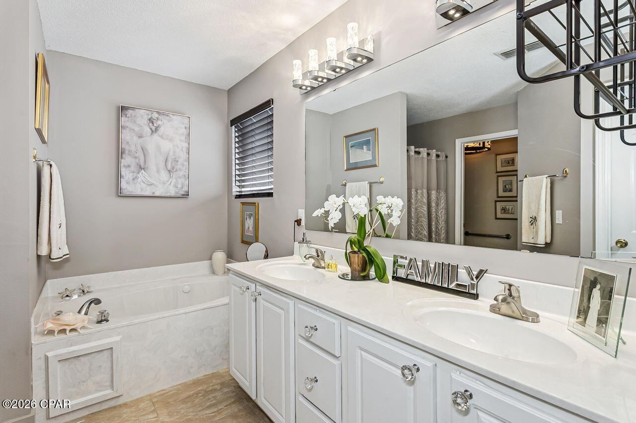 Holly By The Sea - Residential