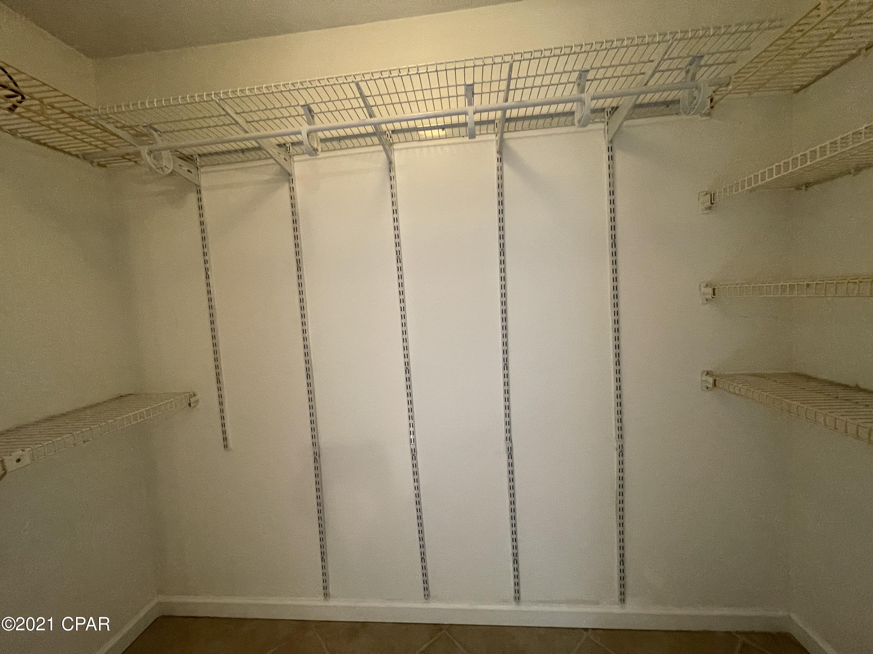 Forest Hills Unit 1 - Residential Lease