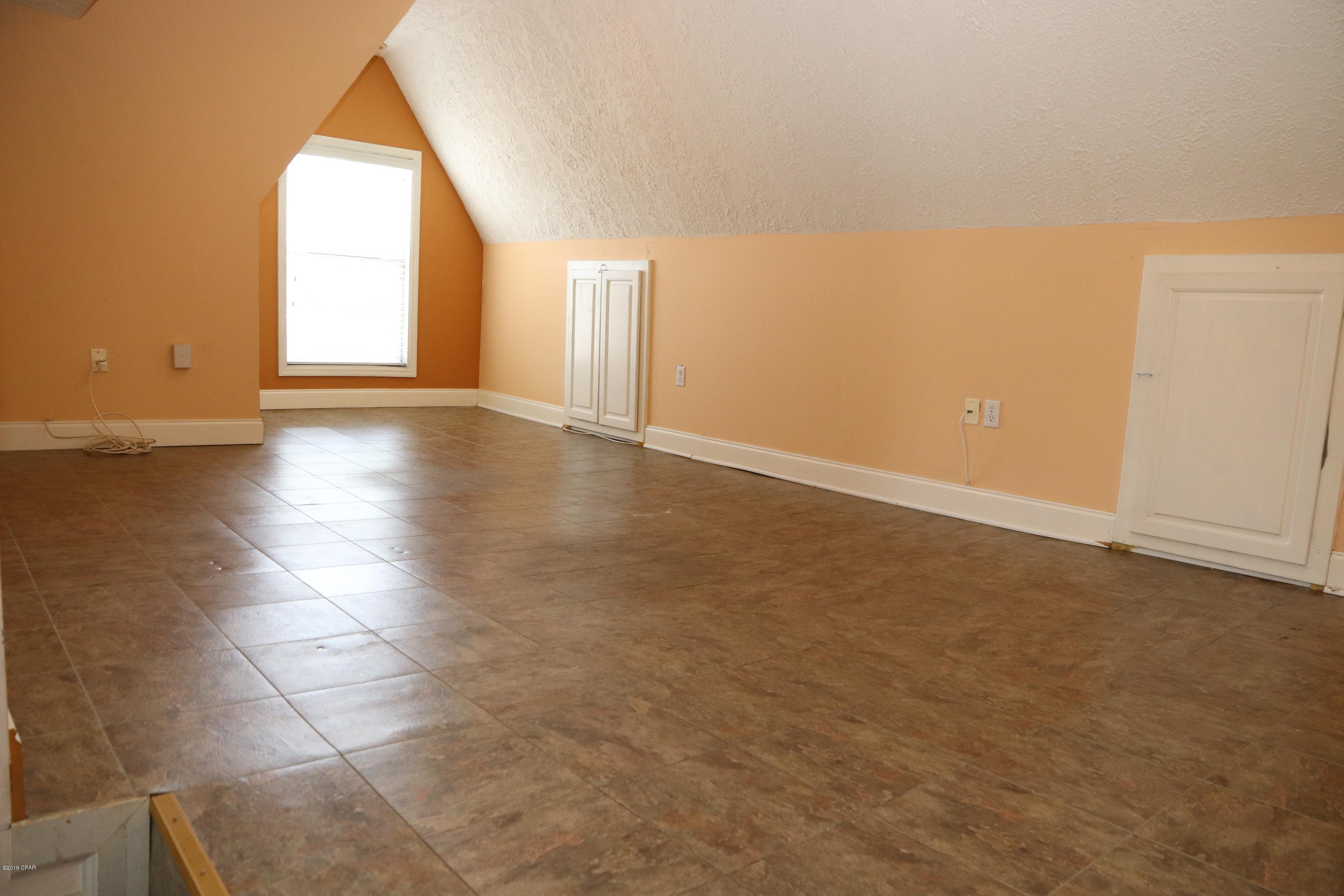 Suntime Beach U-1 - Residential