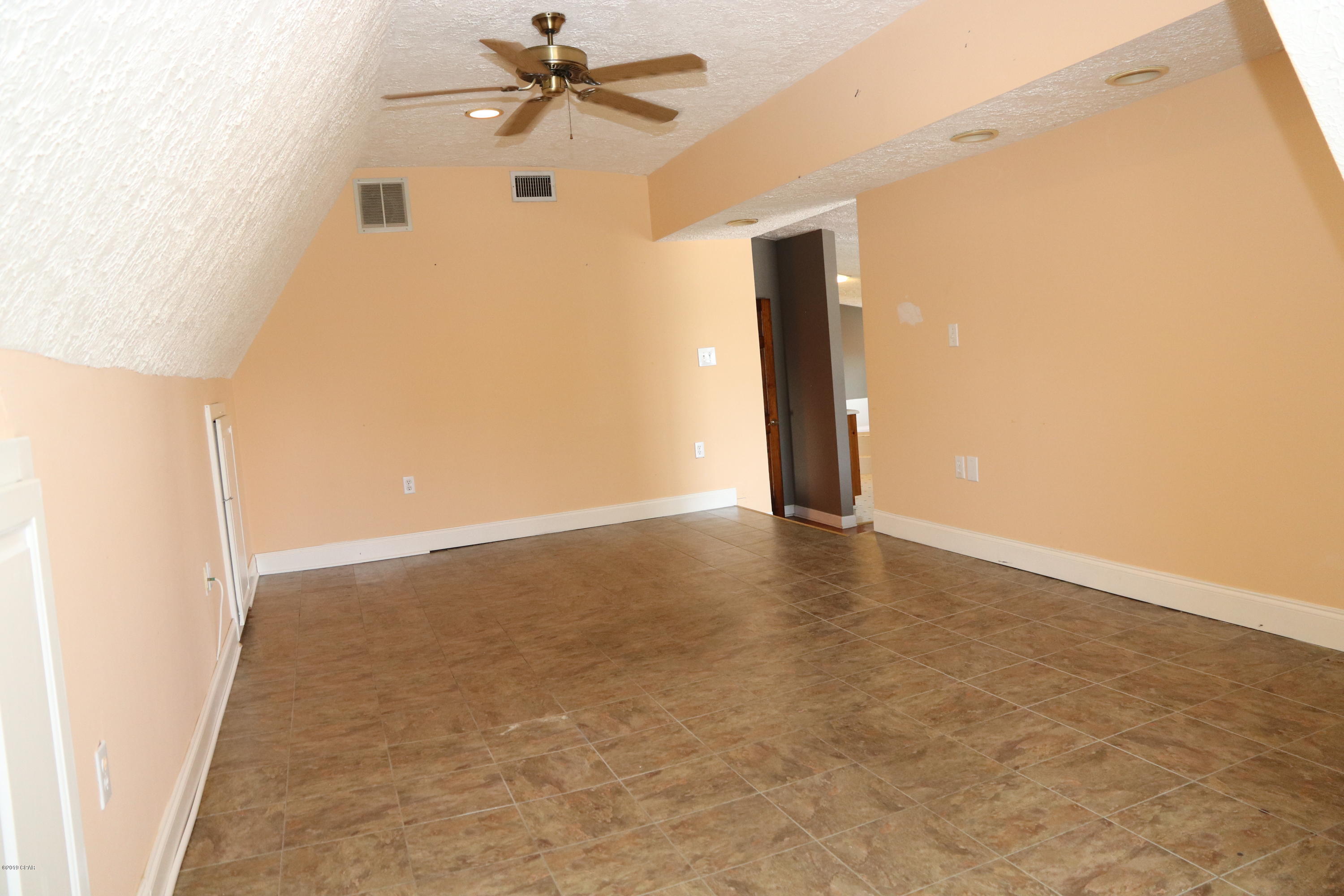 Suntime Beach U-1 - Residential