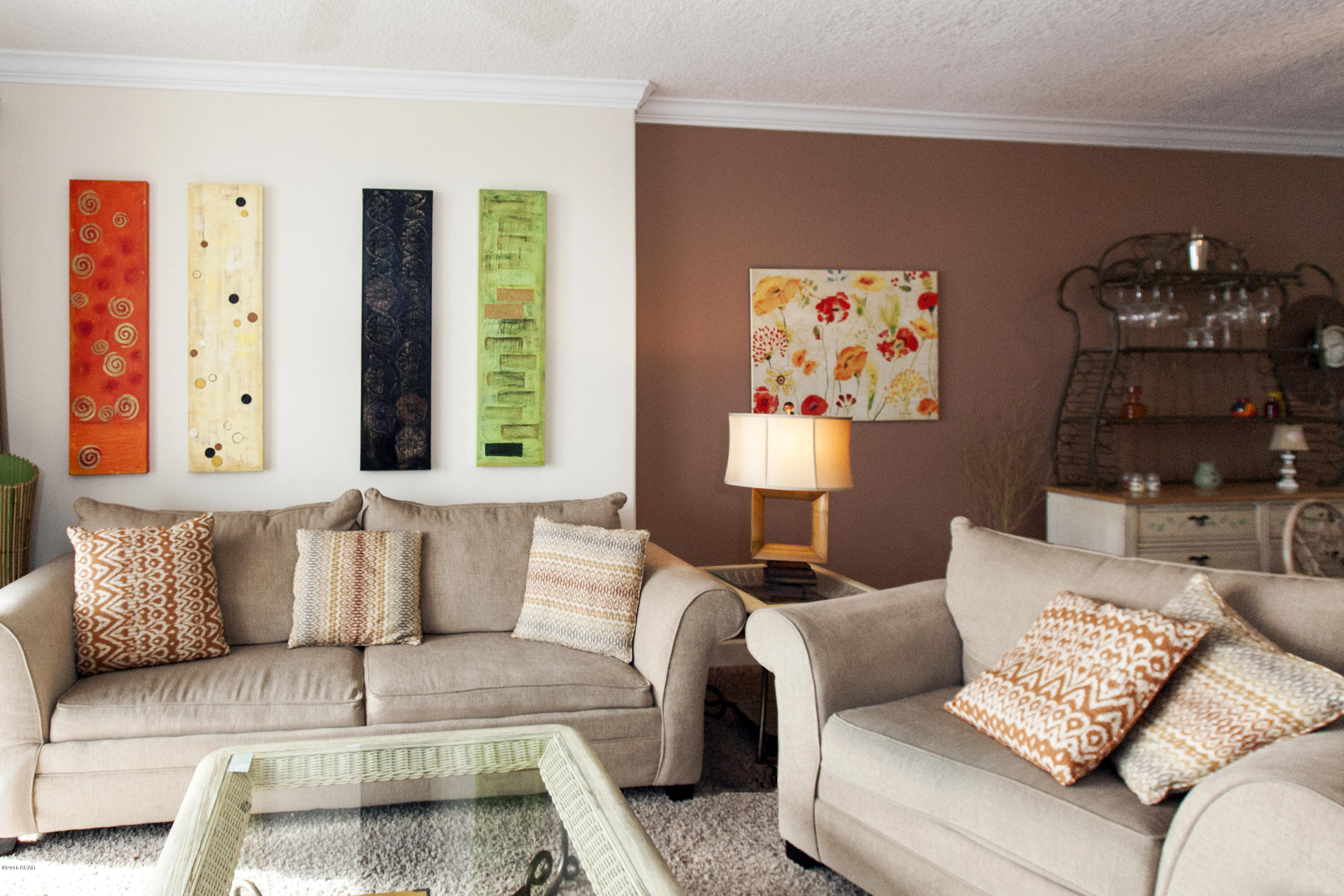 Tropic Winds - Residential