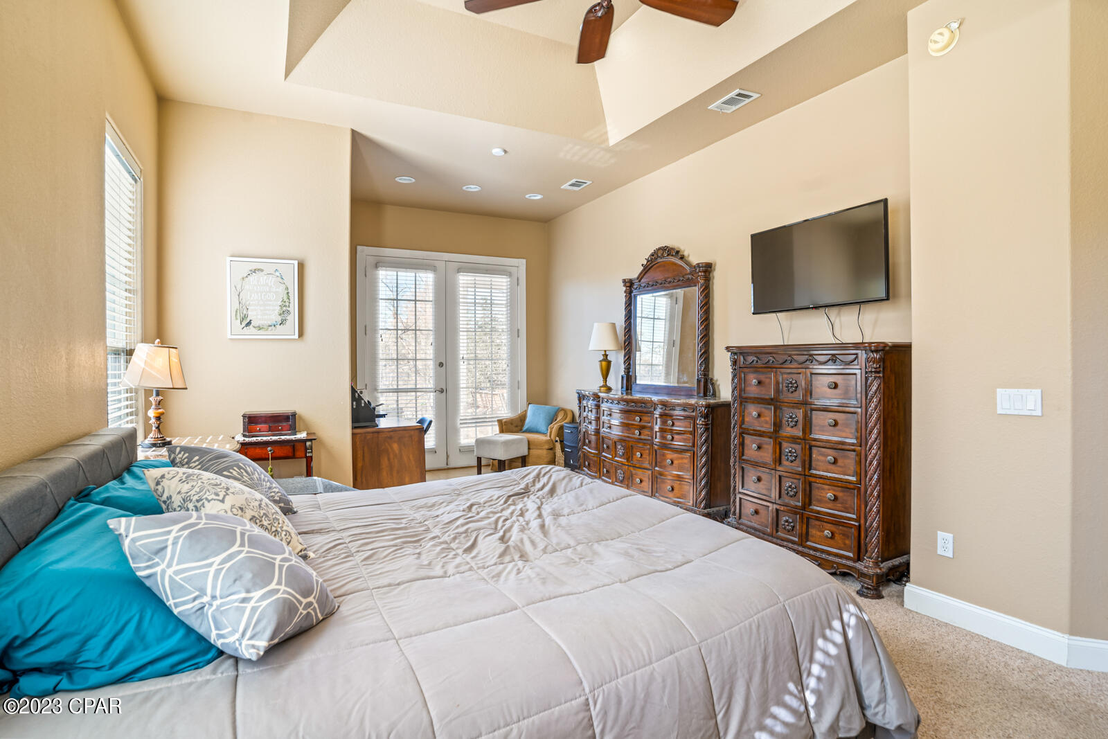 College Point 1st Add - Residential