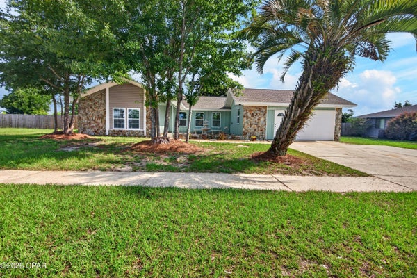 360 BELL CIR, LYNN HAVEN, FL 32444 - Image ea5ed2f978f31bbc80d05c91fe01d23e/1259953663