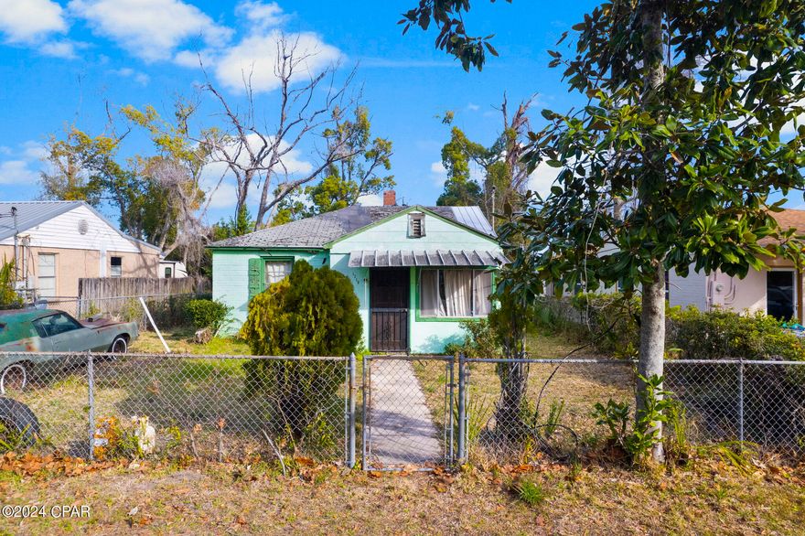 Calling all investors and visionaries! This is a prime investment opportunity, whether you're looking to rehab an existing home or build a brand-new one on this 0.149-acre lot. Zoned R-1 for single-family use, this property offers unmatched convenience, situated within walking distance to Bay High School, Harrison Avenue, and Ascension Sacred Heart Bay. Enjoy easy access to downtown Panama City, restaurants, and attractions. Nestled in one of Panama City's Opportunity Zones, this lot is a distinctive prospect for your dream home or investment project.