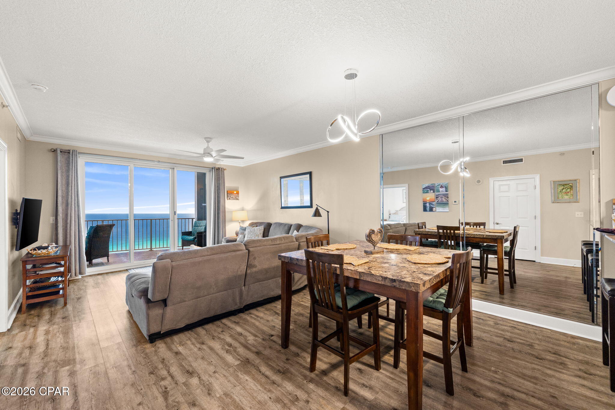 Twin Palms Resort - Residential
