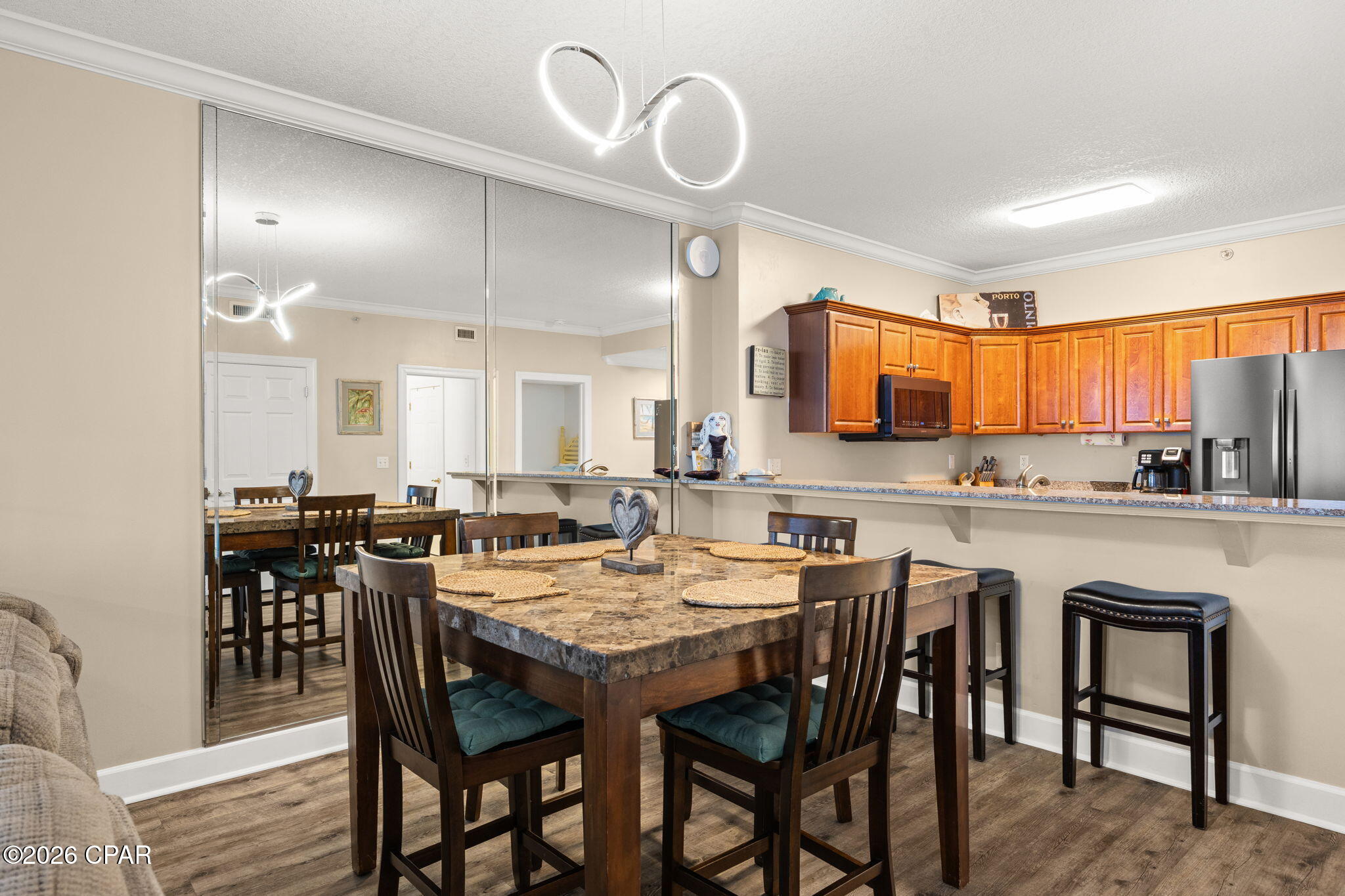 Twin Palms Resort - Residential