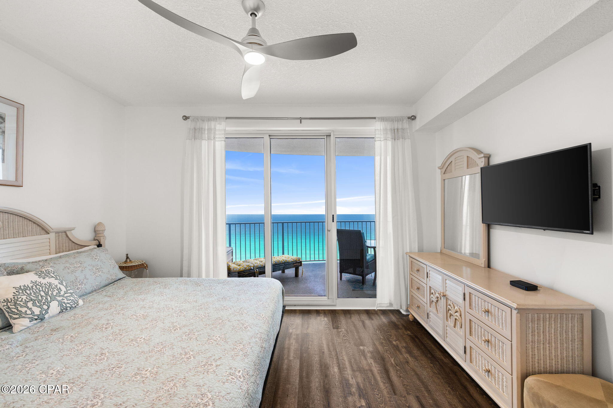 Twin Palms Resort - Residential