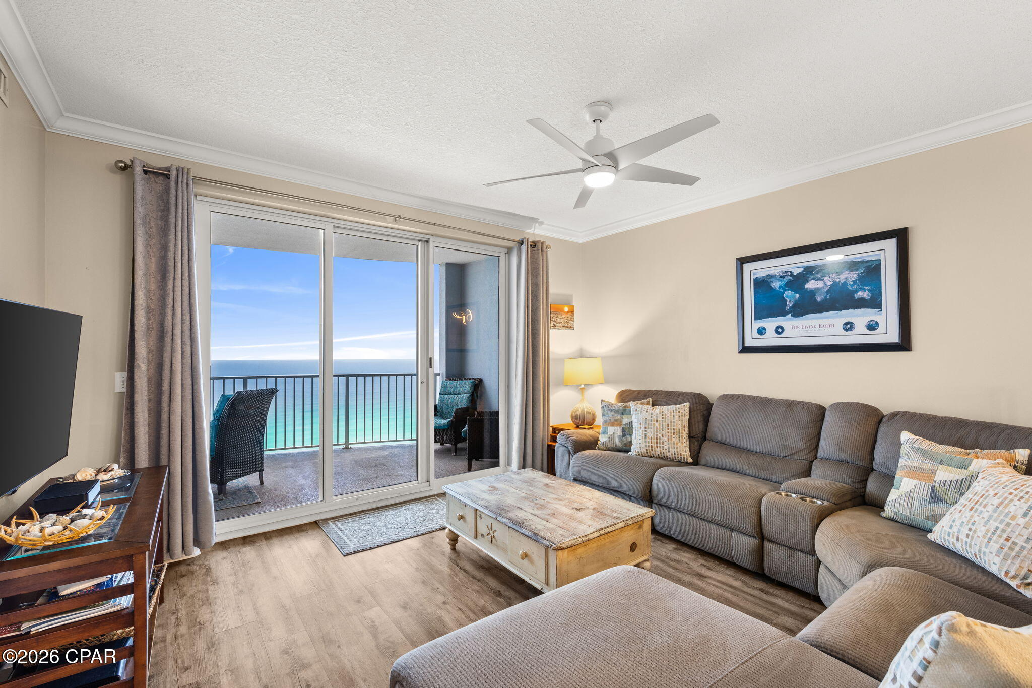 Twin Palms Resort - Residential