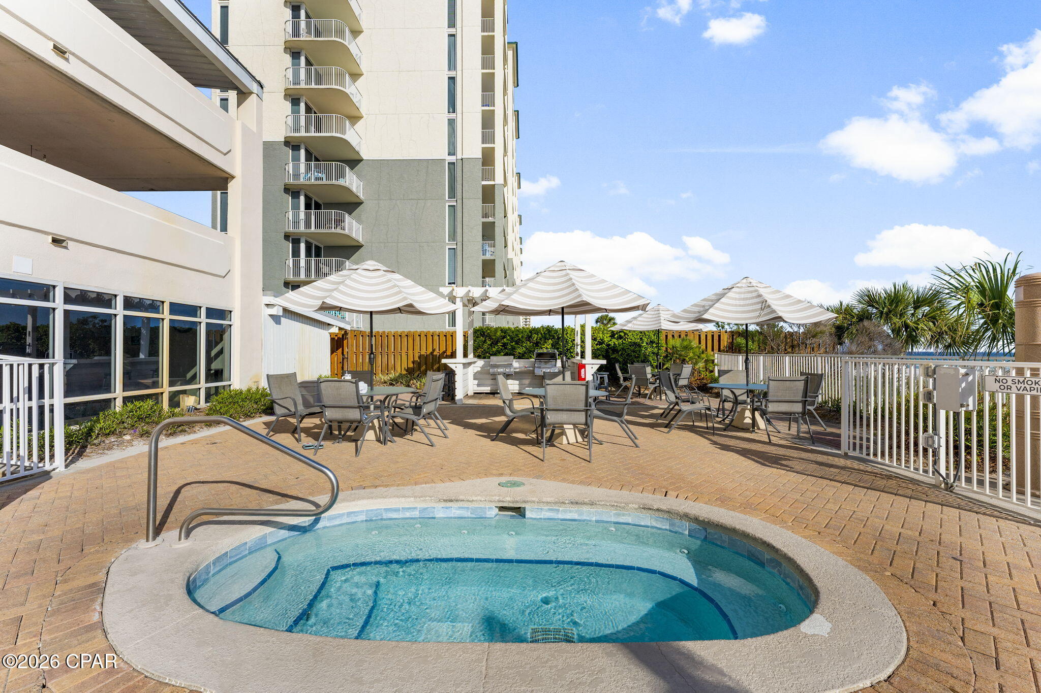 Twin Palms Resort - Residential