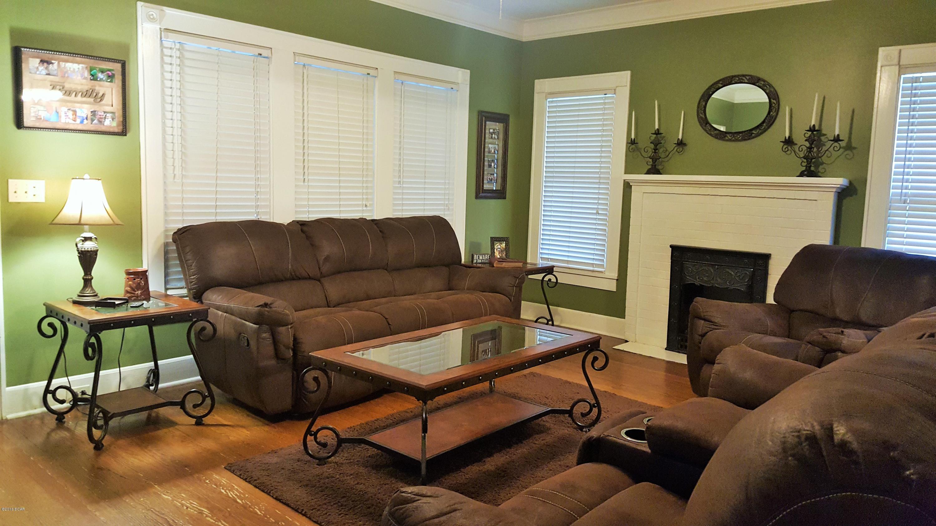 [No Recorded Subdiv] - Residential