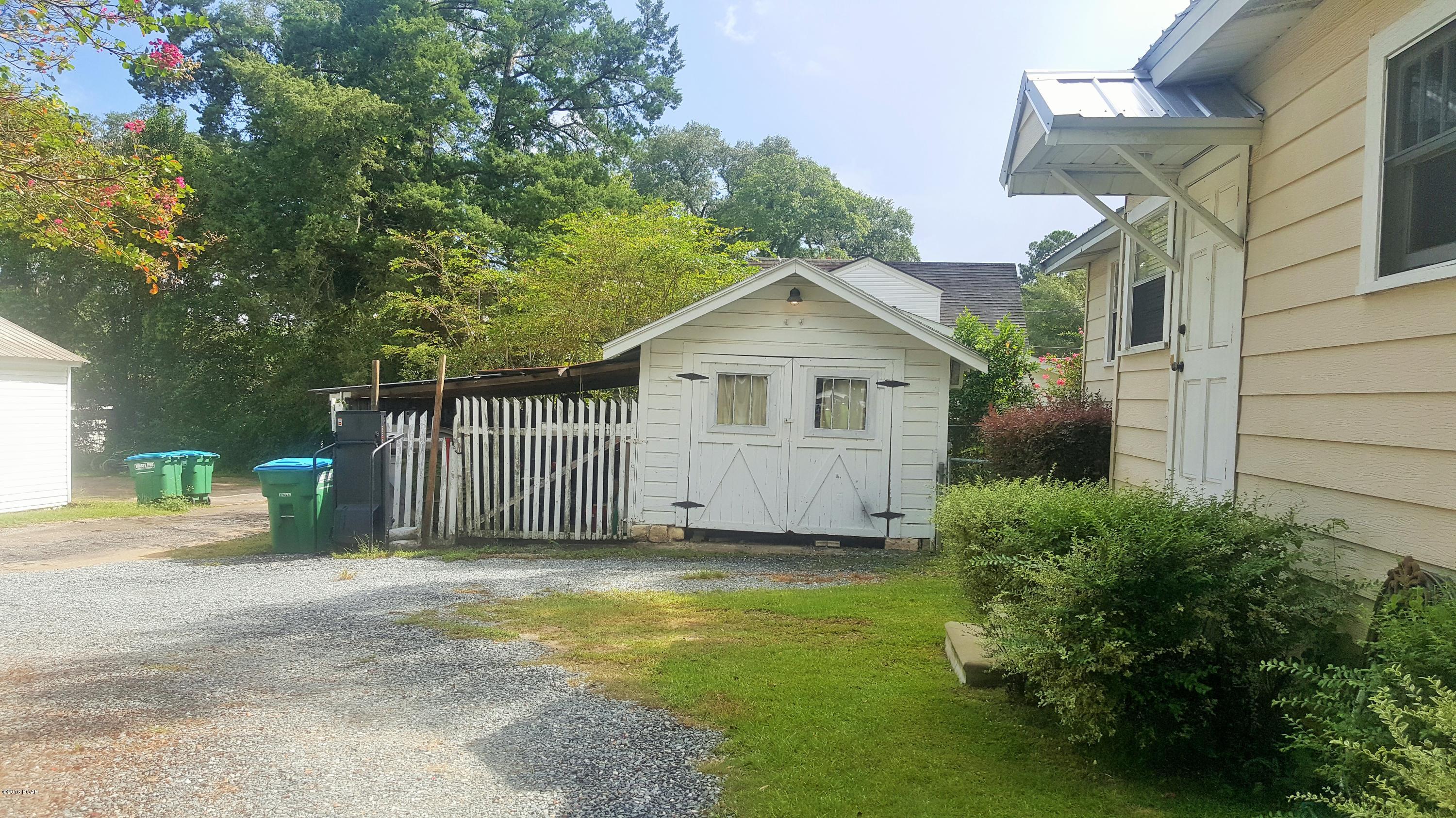 [No Recorded Subdiv] - Residential