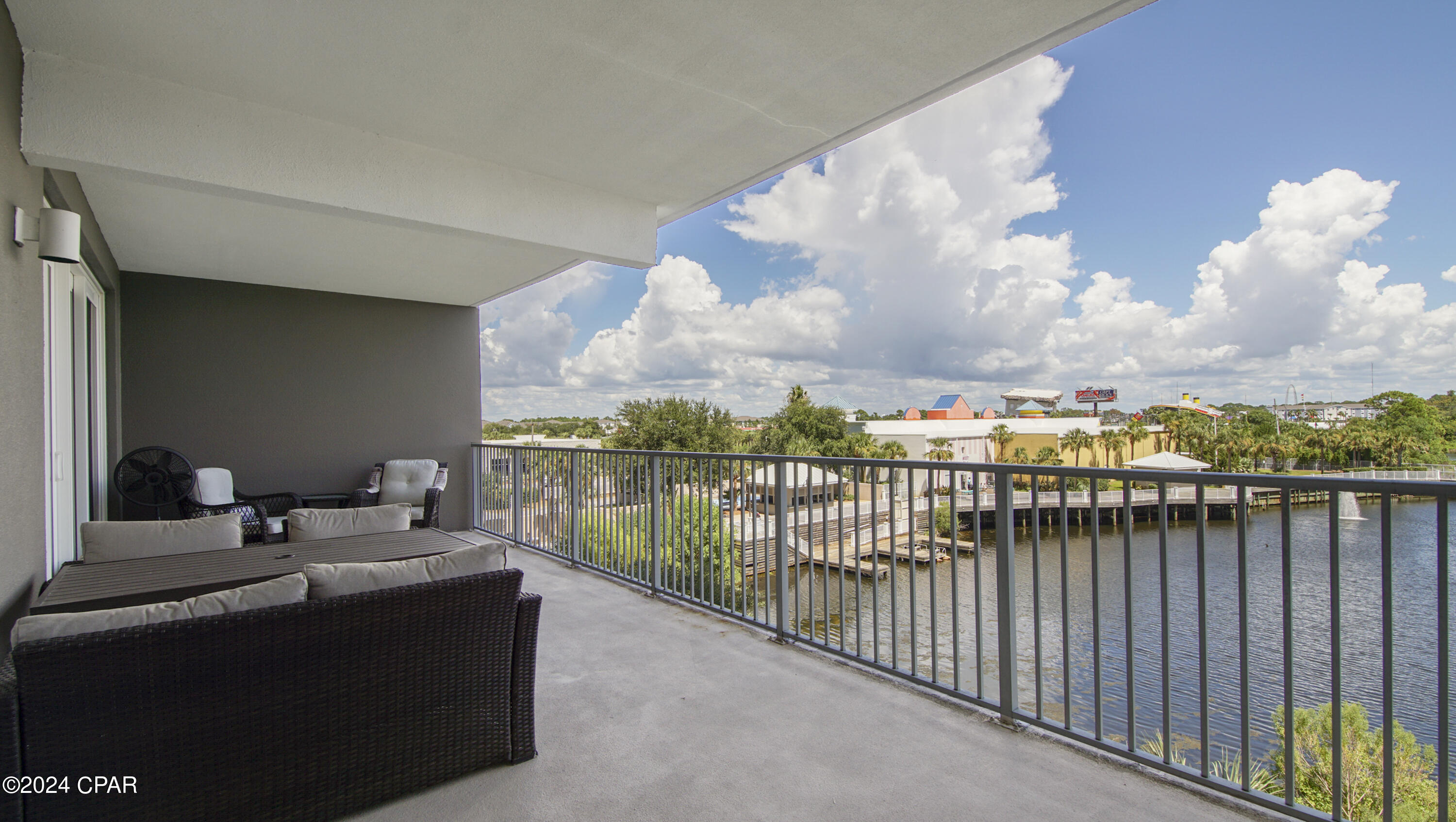 Laketown Wharf - Residential