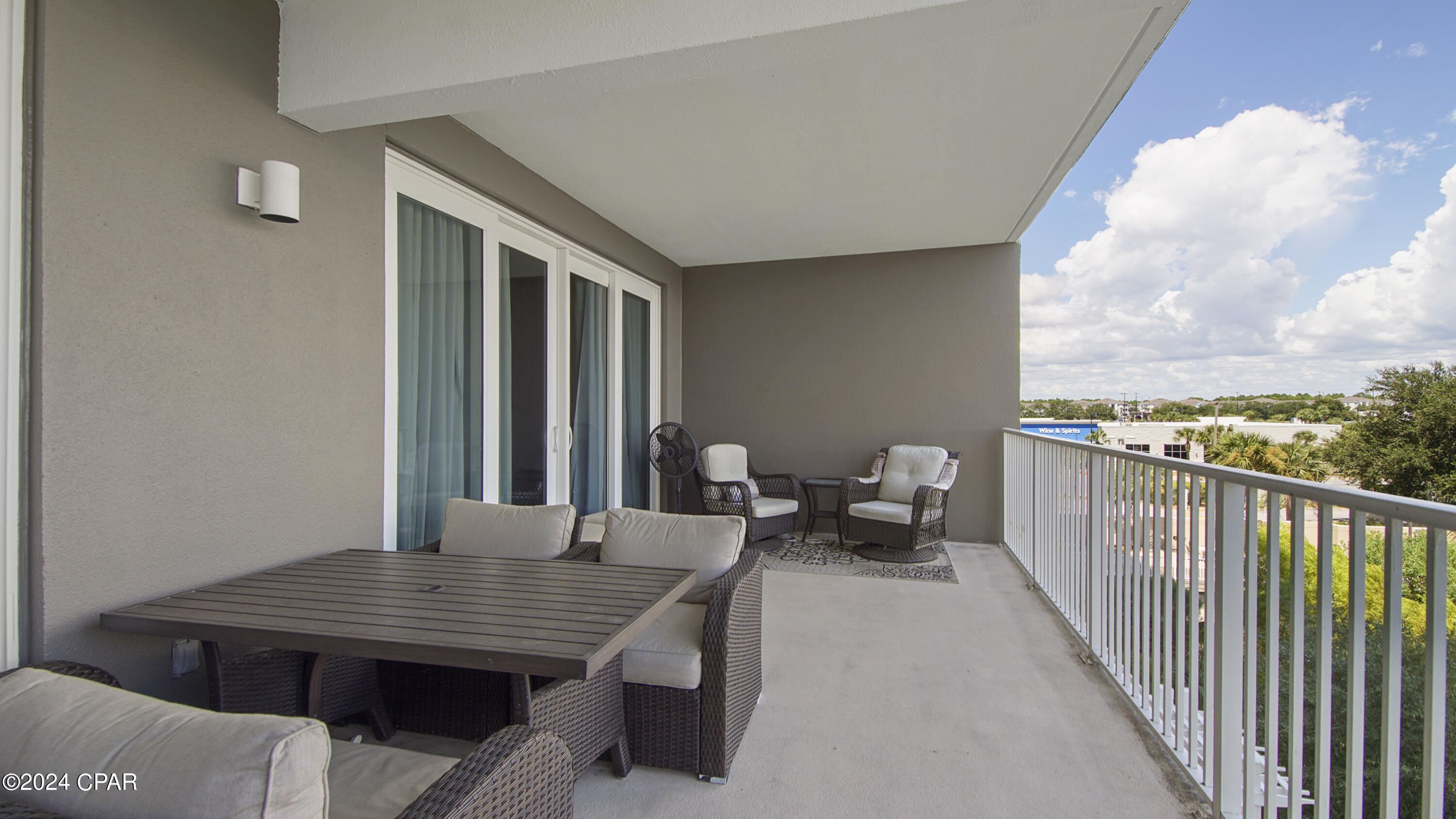 Laketown Wharf - Residential