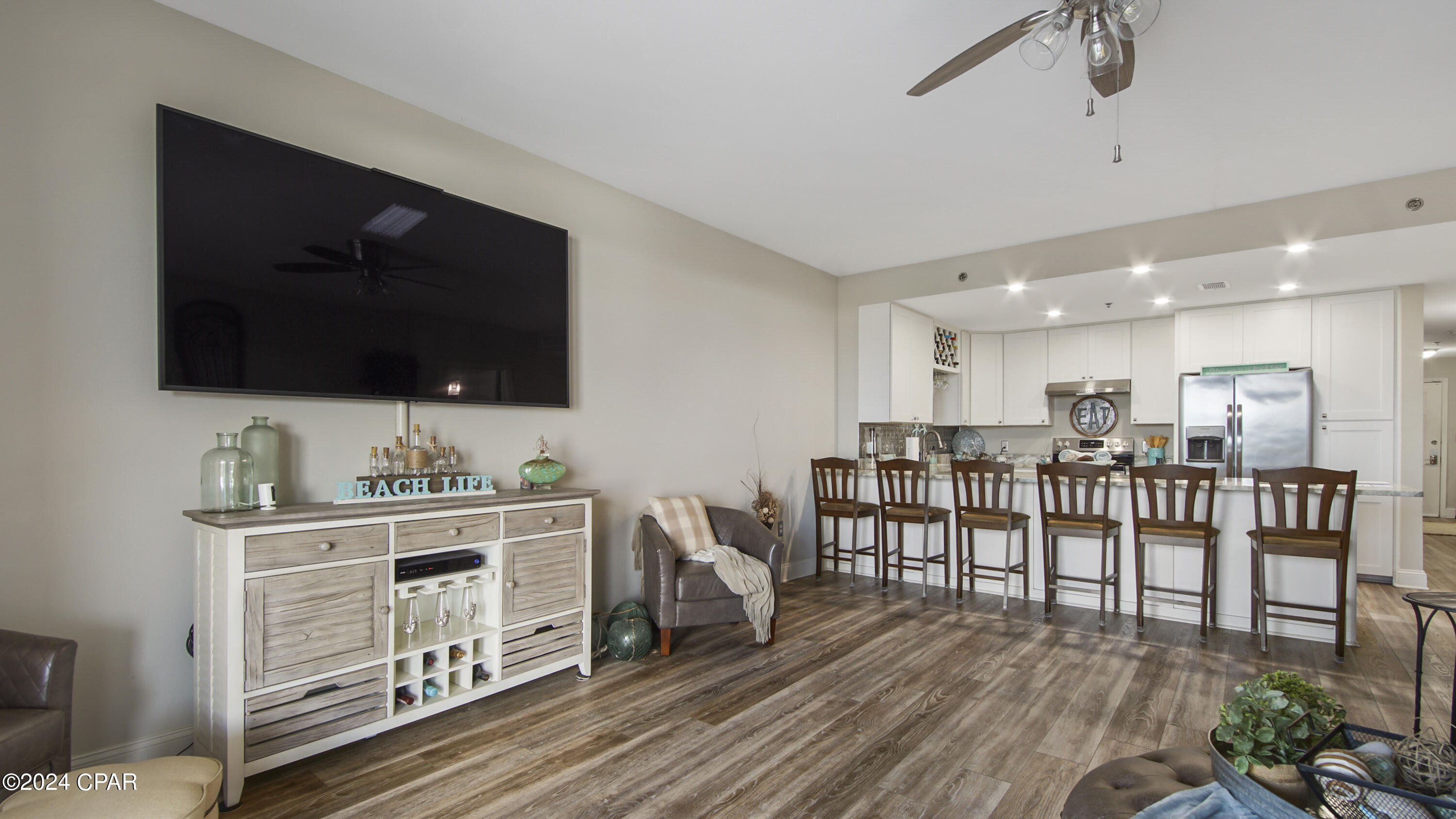 Laketown Wharf - Residential