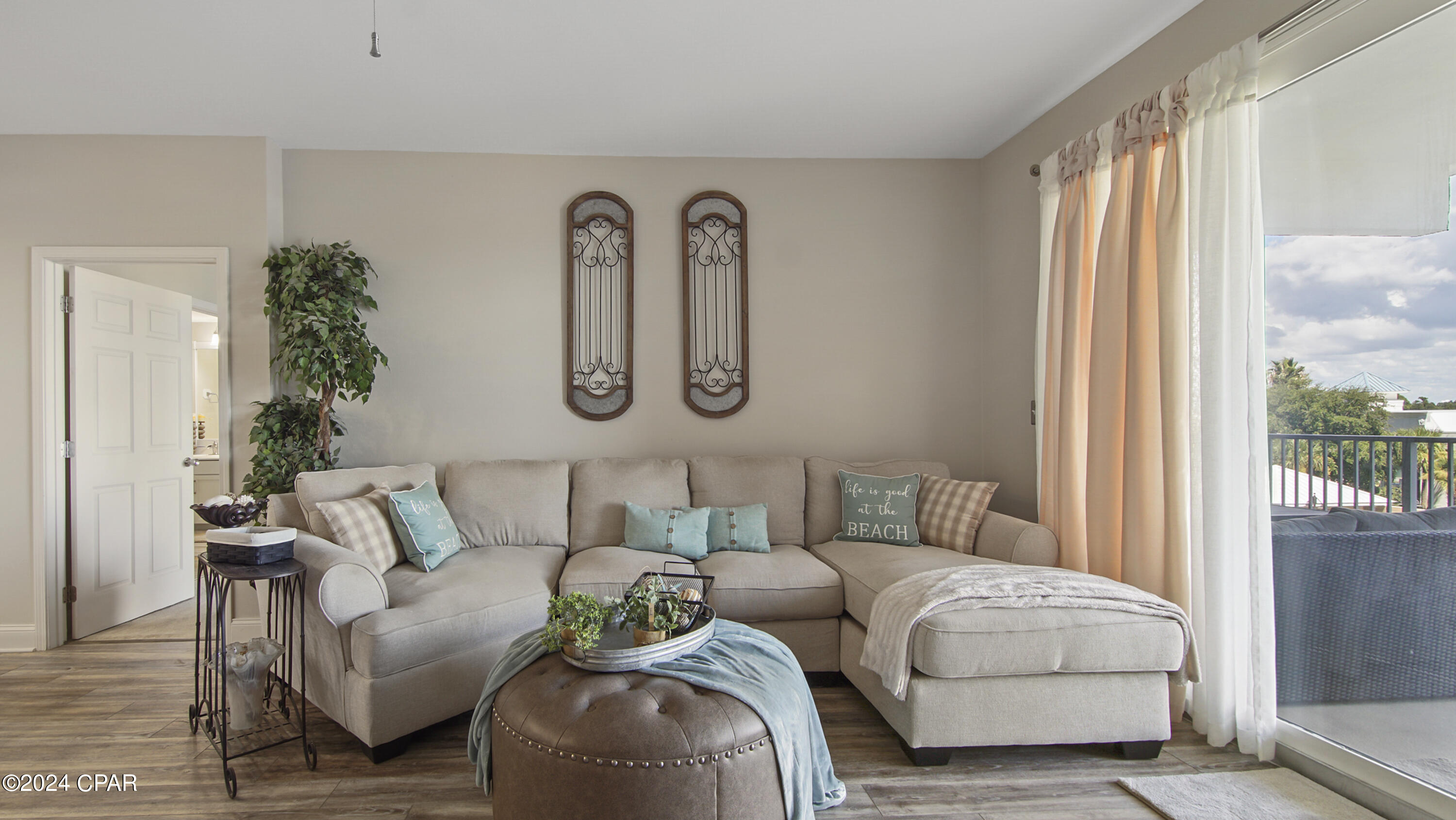 Laketown Wharf - Residential