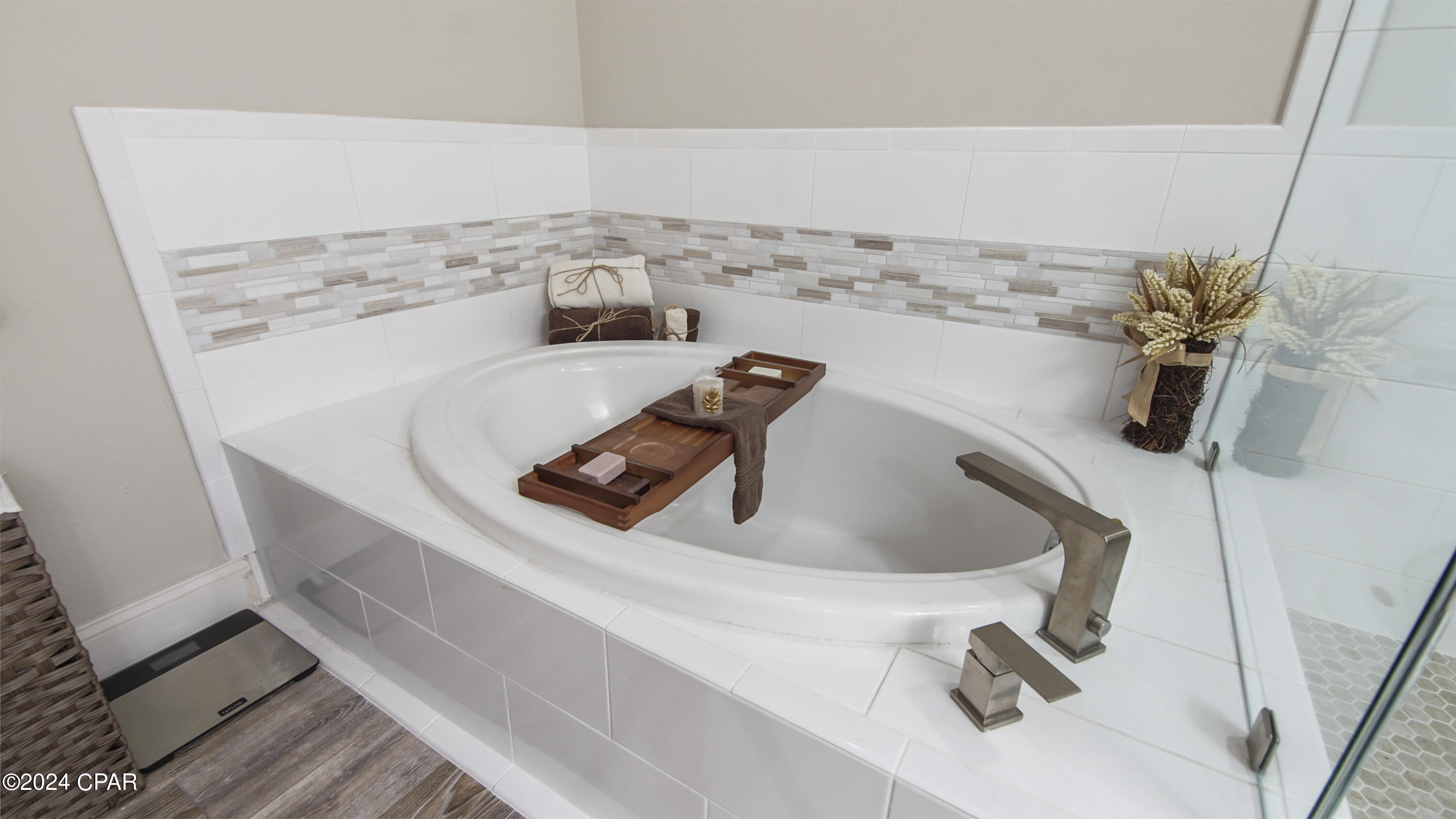 Laketown Wharf - Residential