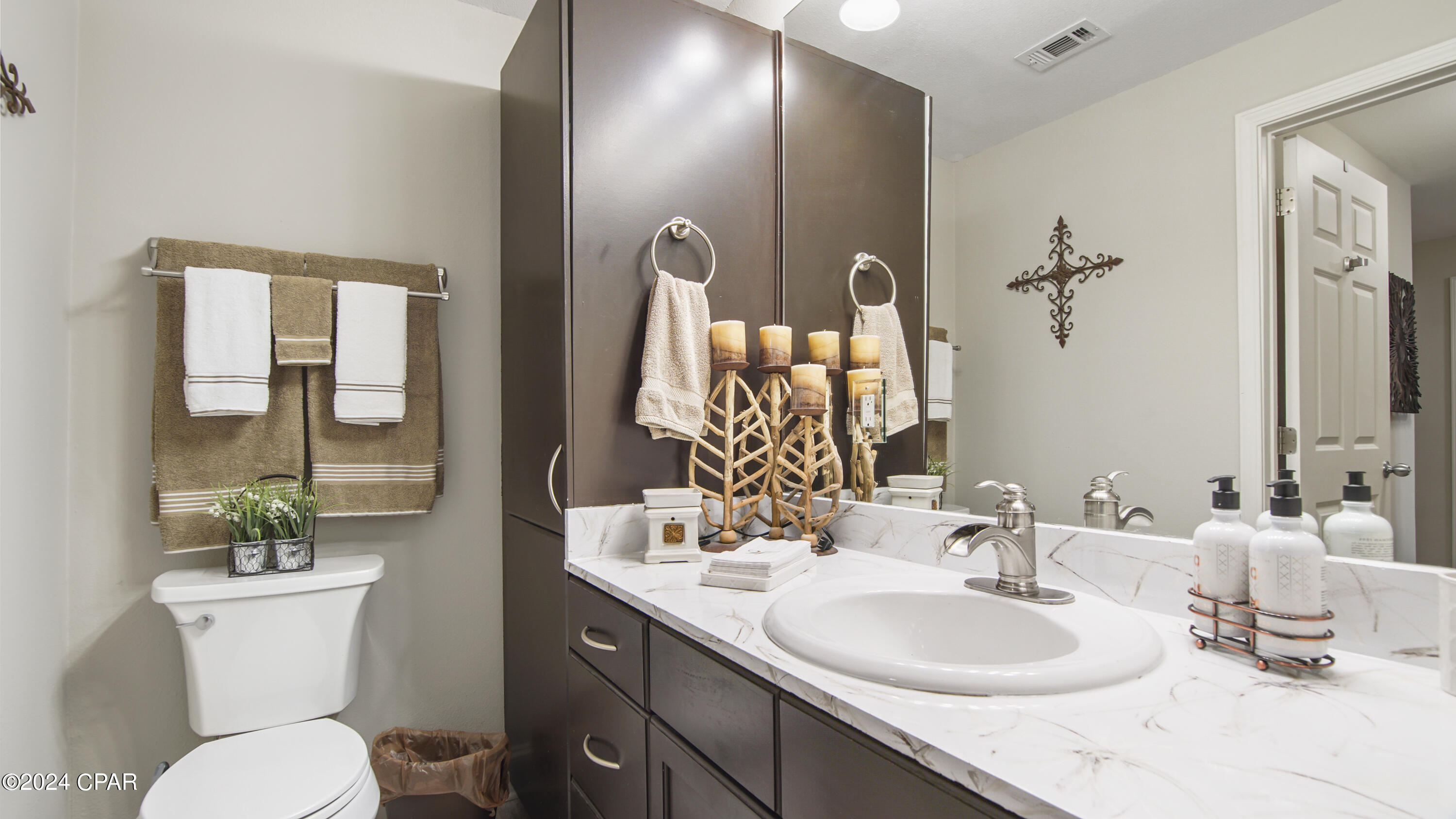 Laketown Wharf - Residential