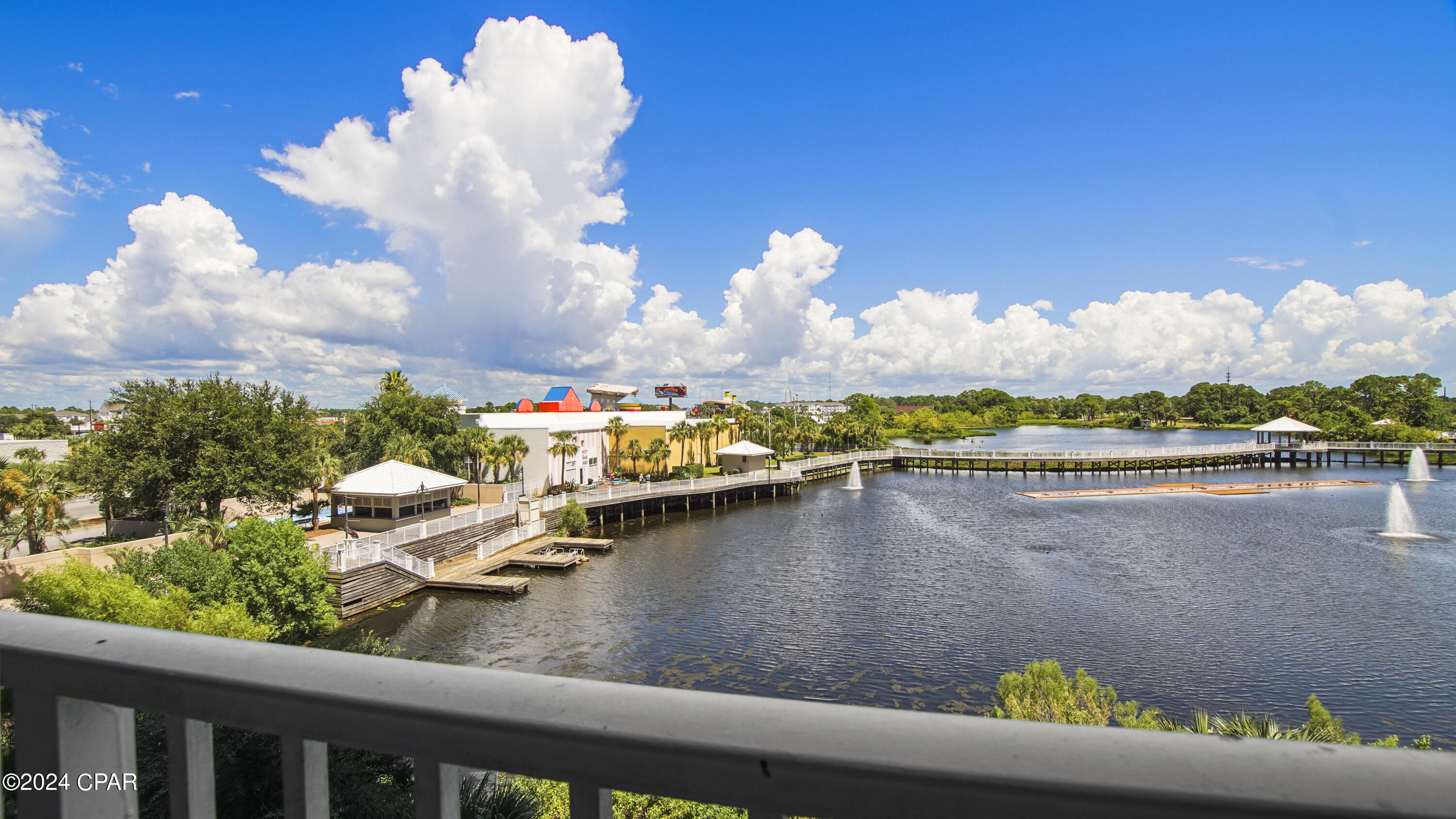 Laketown Wharf - Residential