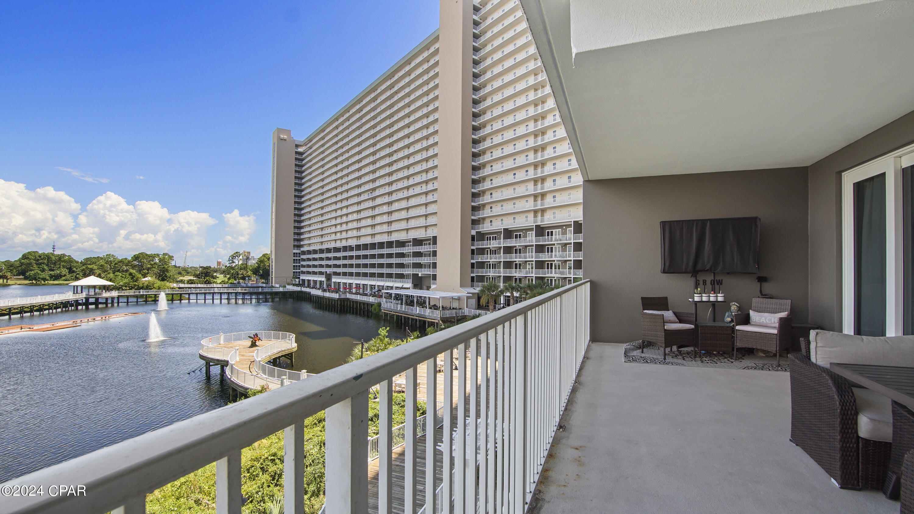 Laketown Wharf - Residential