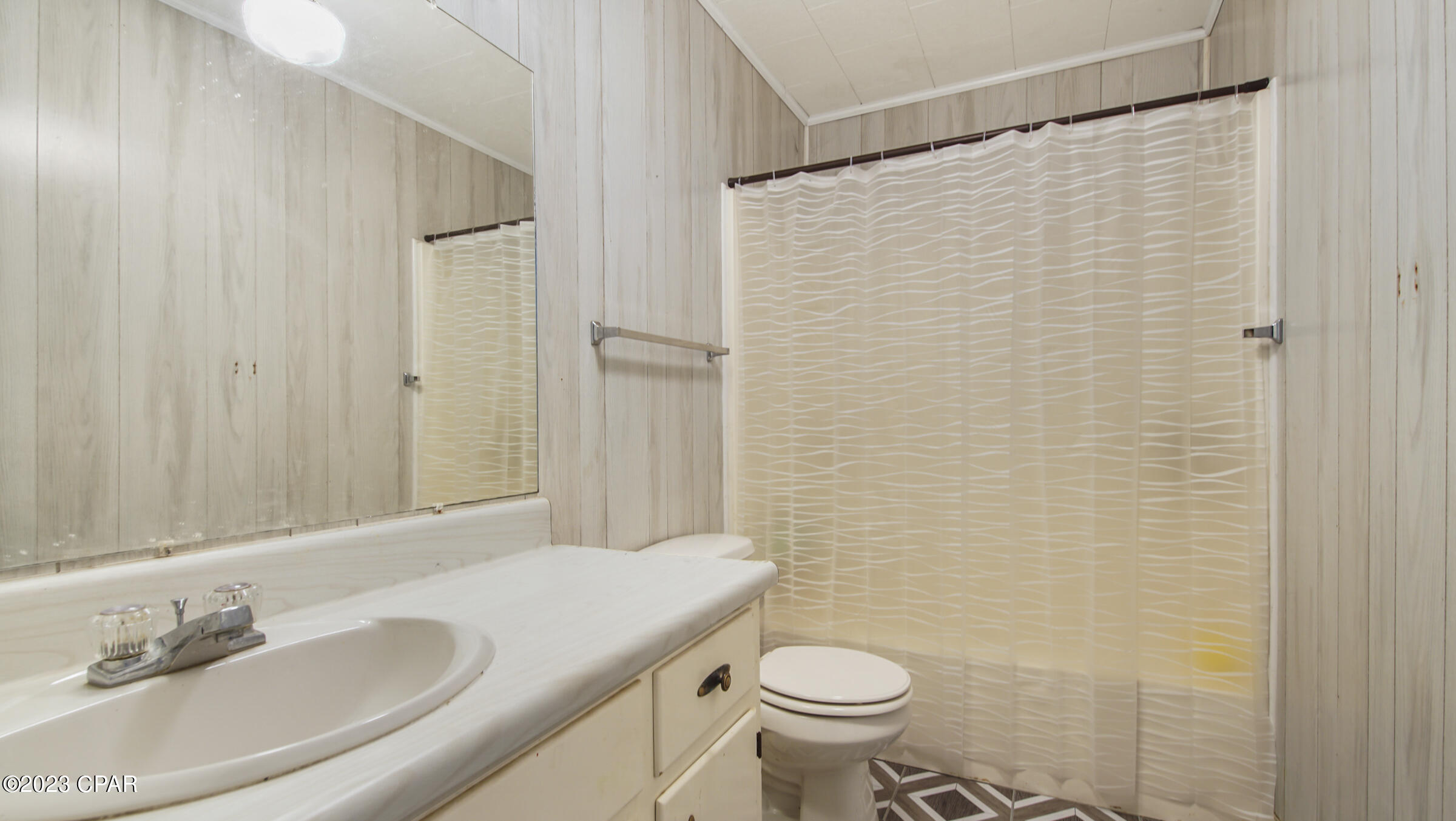 Chain Lakes - Residential