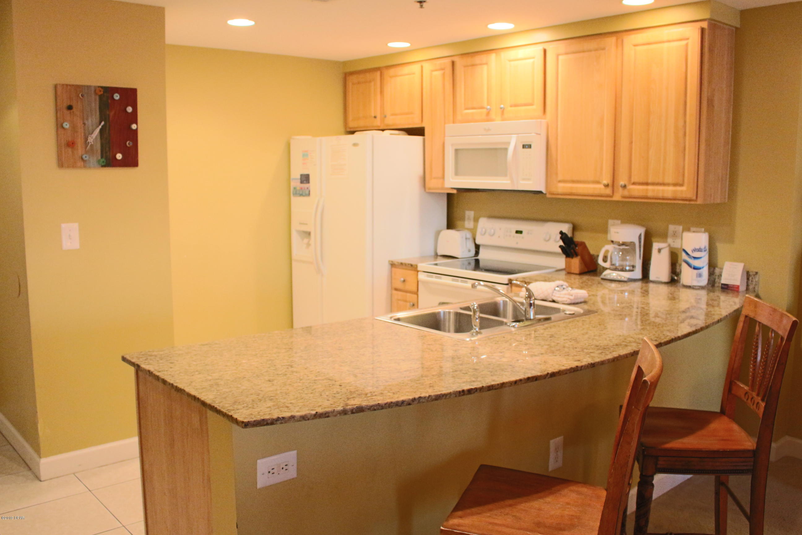 Splash Condo - Residential