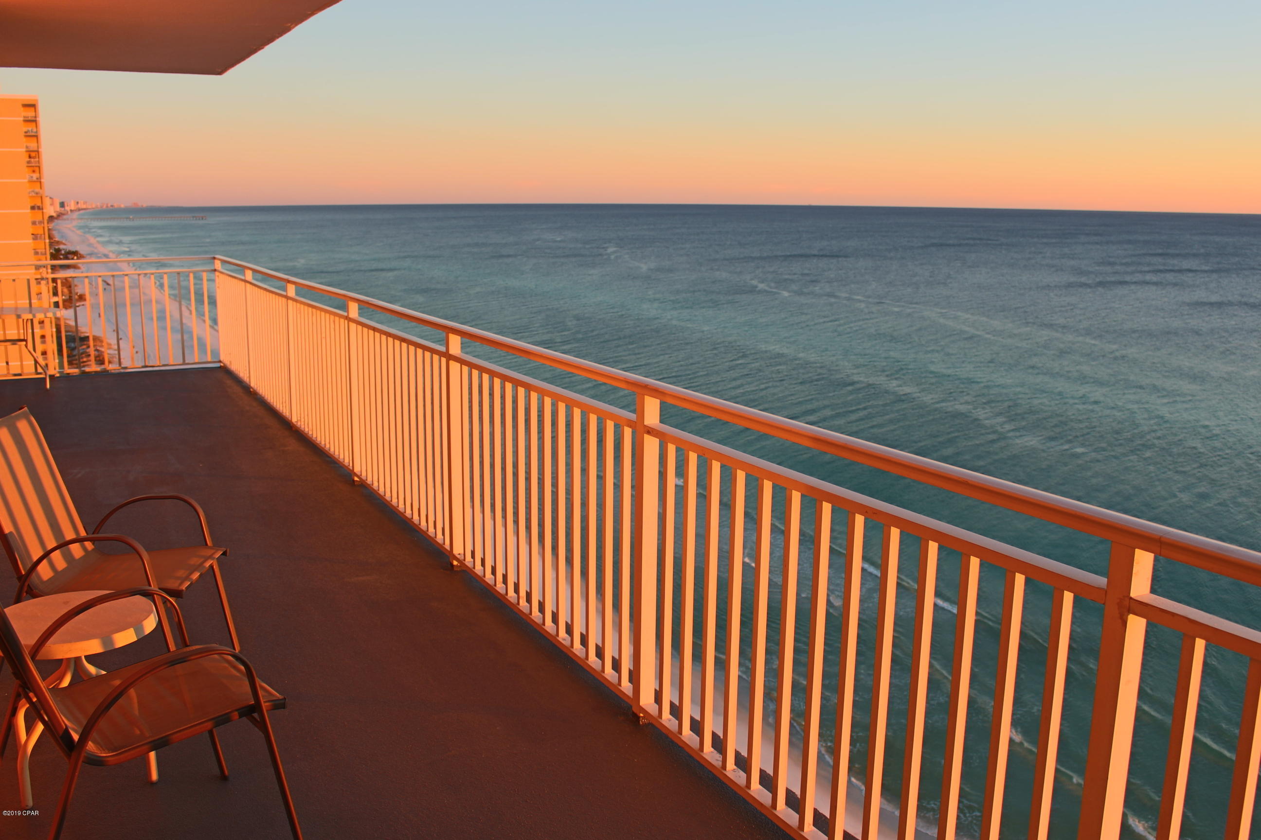 Splash Condo - Residential