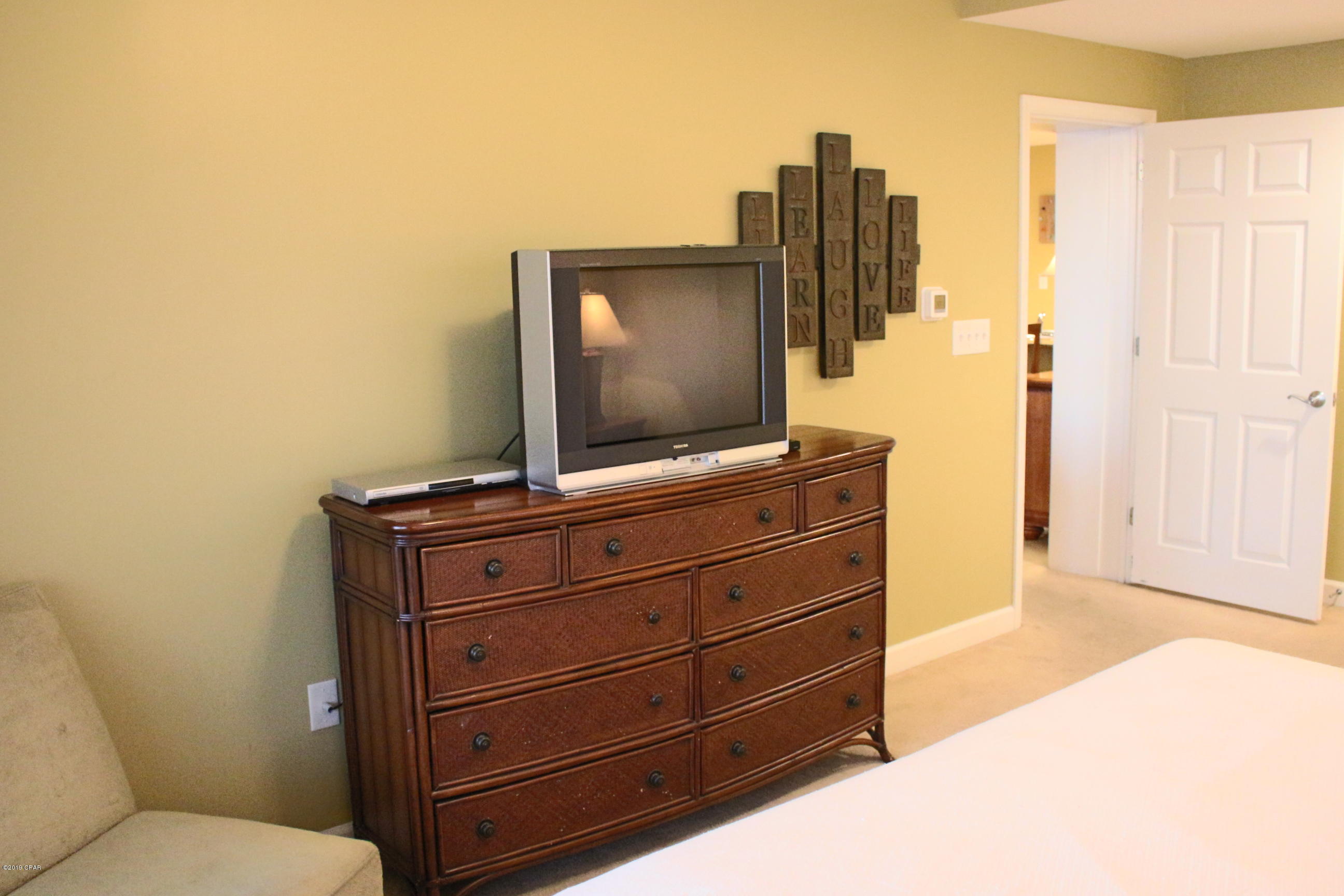 Splash Condo - Residential