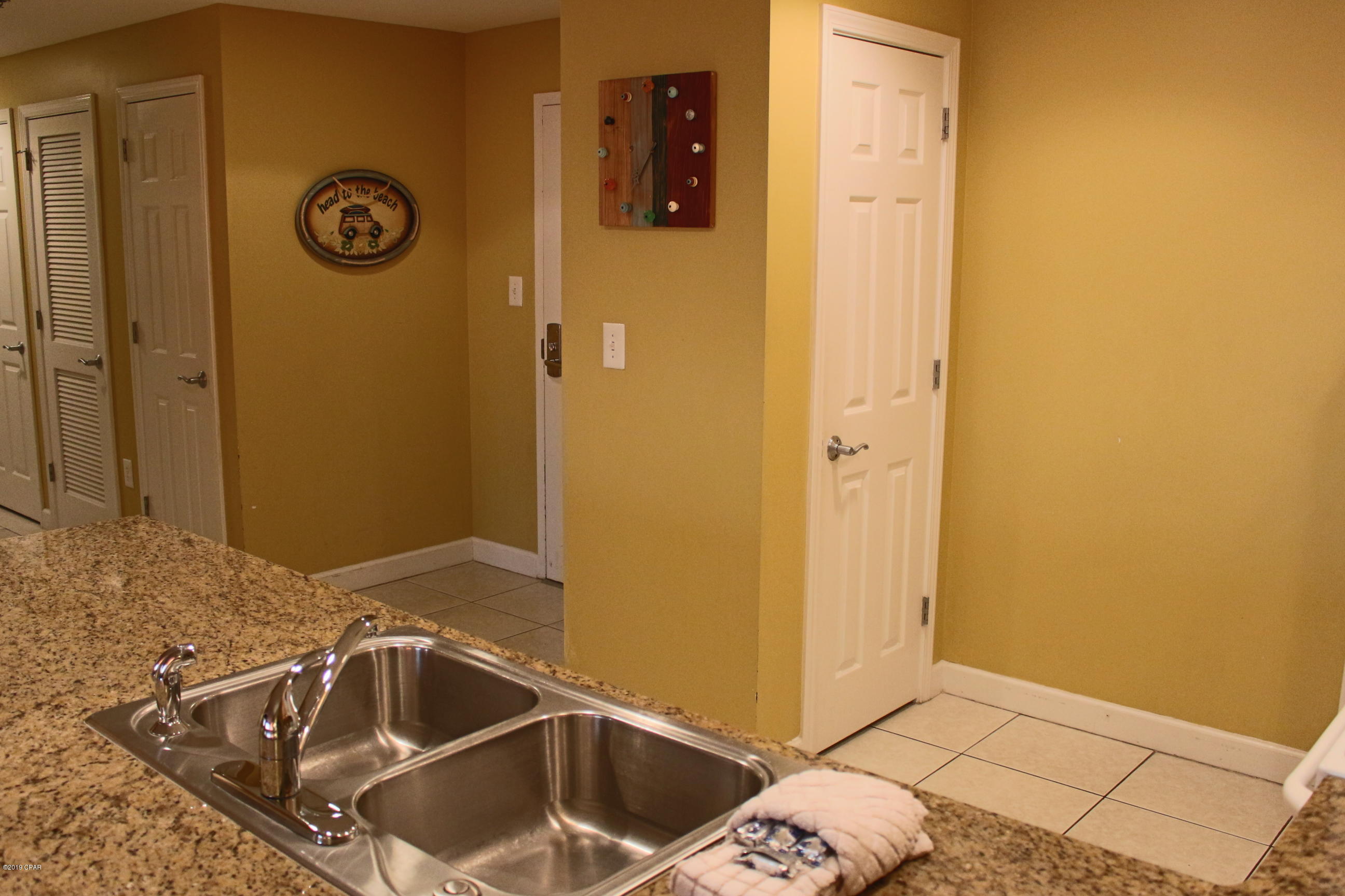 Splash Condo - Residential