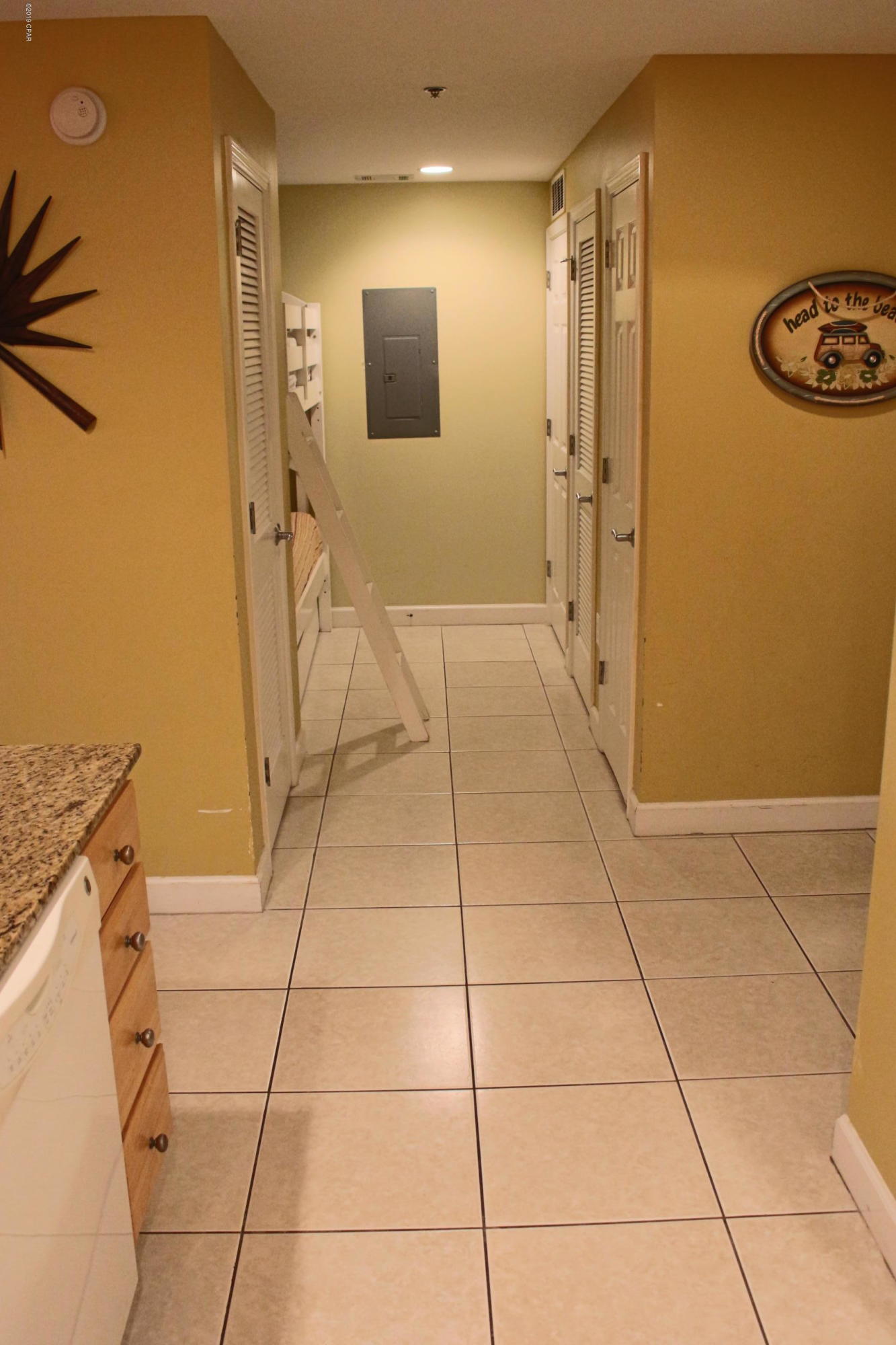 Splash Condo - Residential