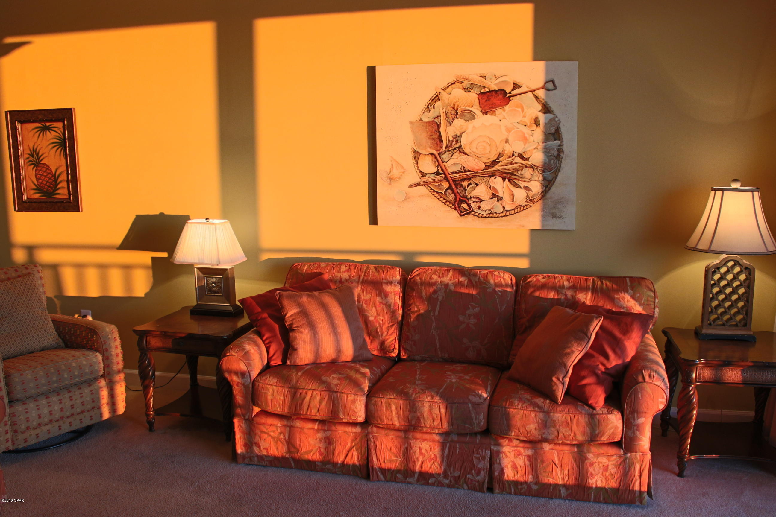 Splash Condo - Residential