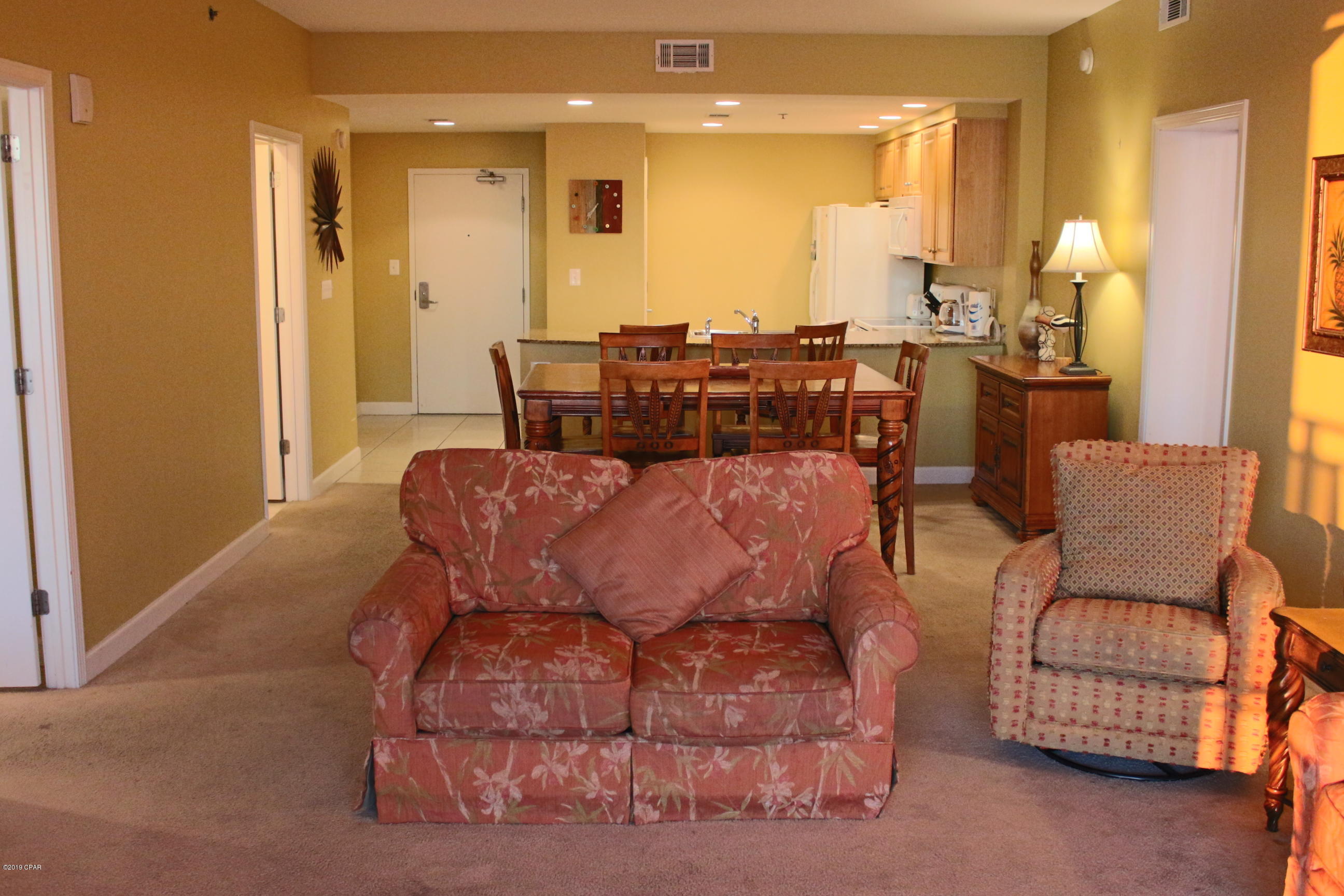 Splash Condo - Residential