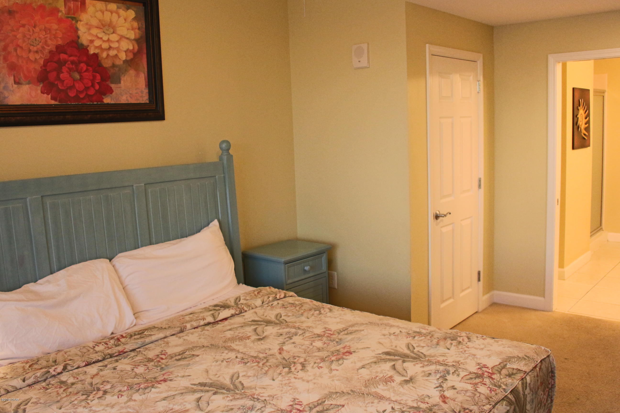 Splash Condo - Residential