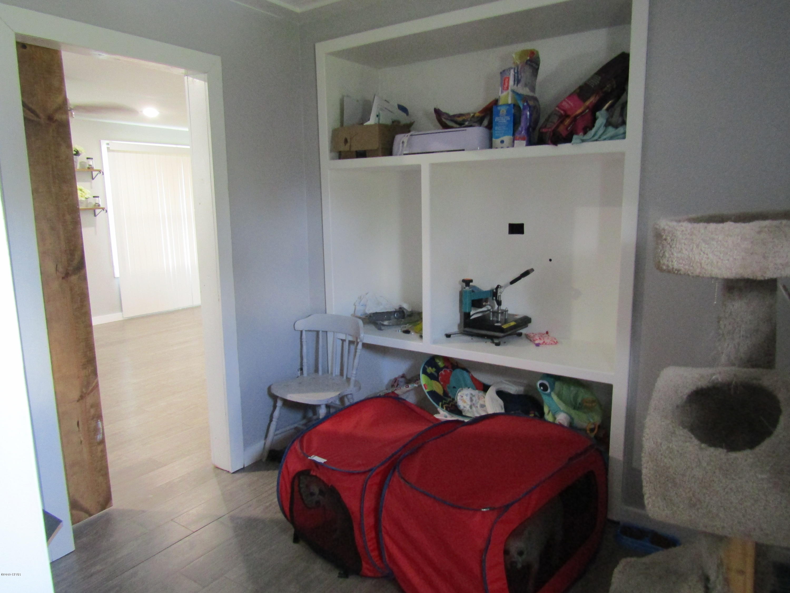 Hentz 1st Add Unit B - Residential