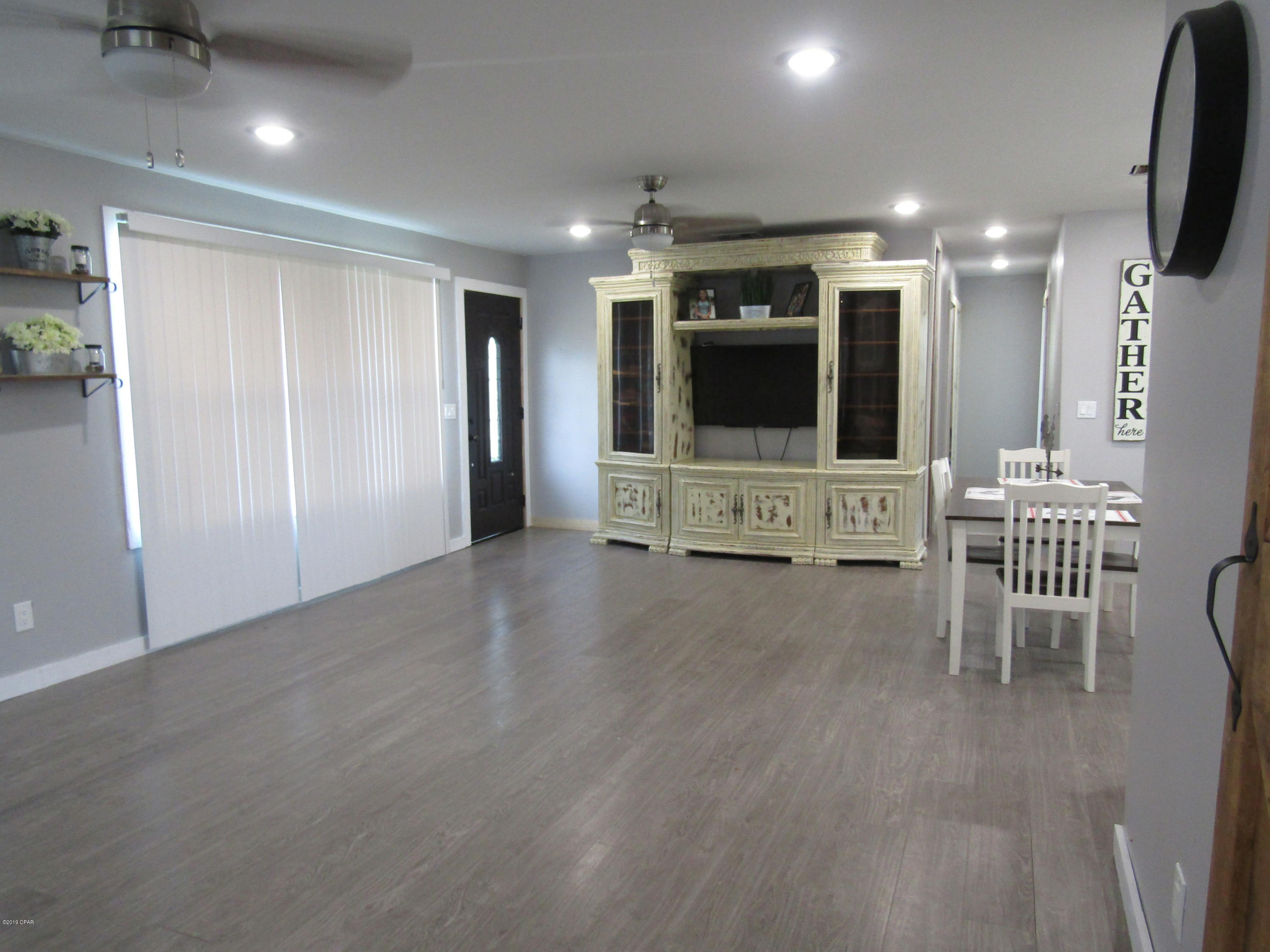 Hentz 1st Add Unit B - Residential